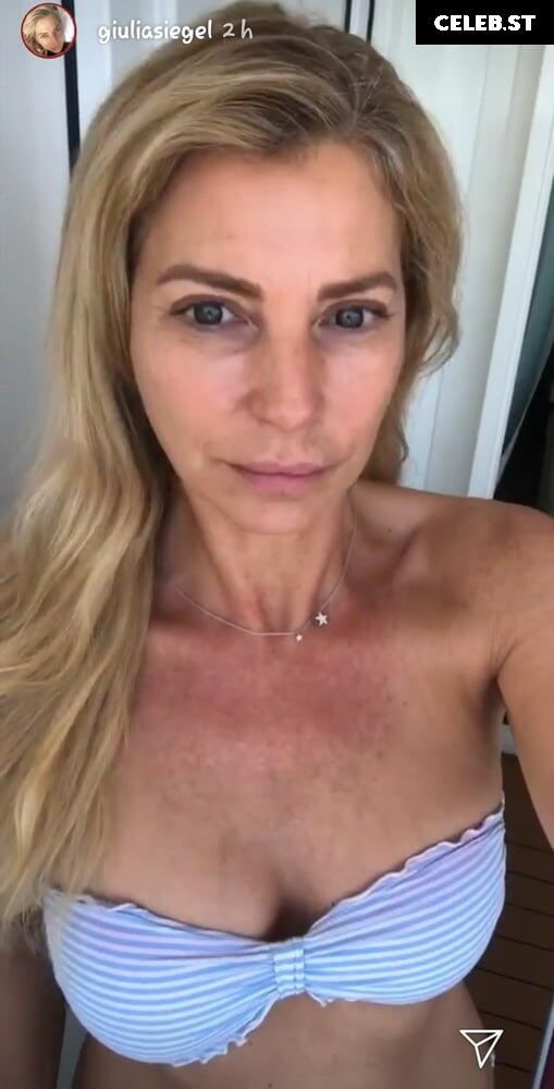 Giulia Siegel Image 2819811