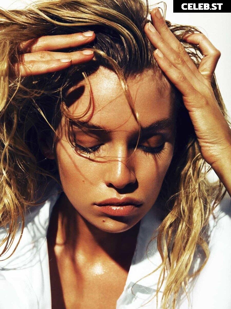 Stella Maxwell Image 2818843