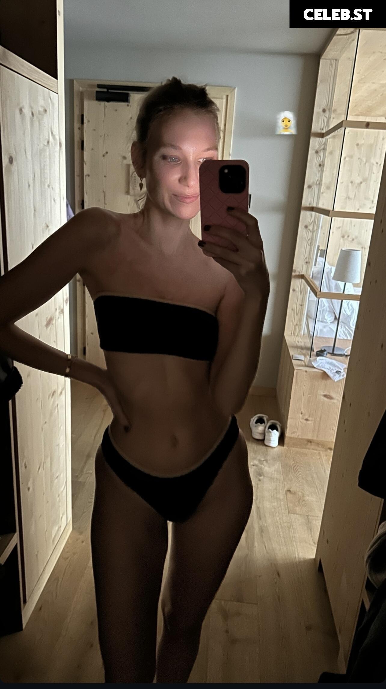 Carolin Niemczyk Image 2818451