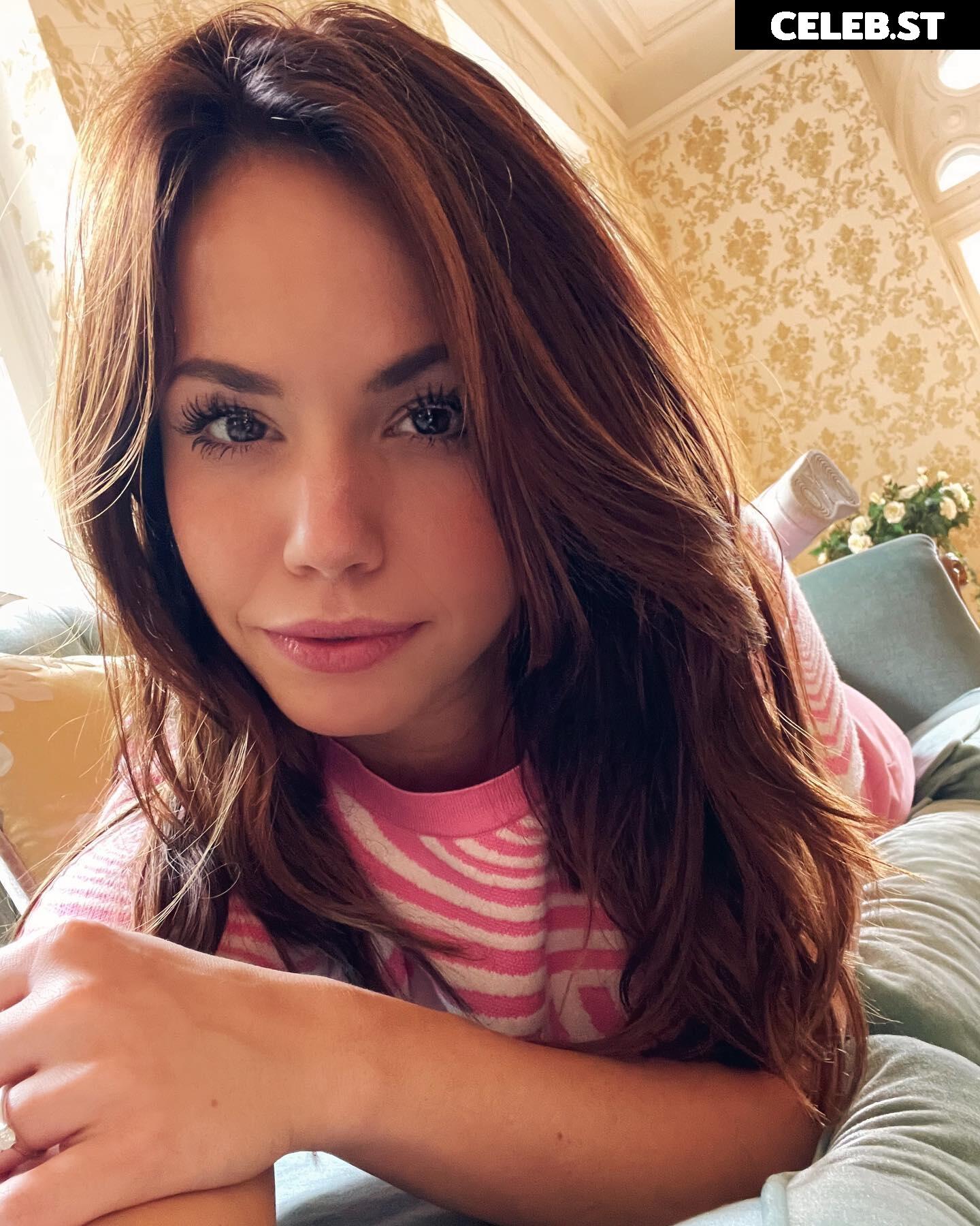 Christina Luft Image 2818005