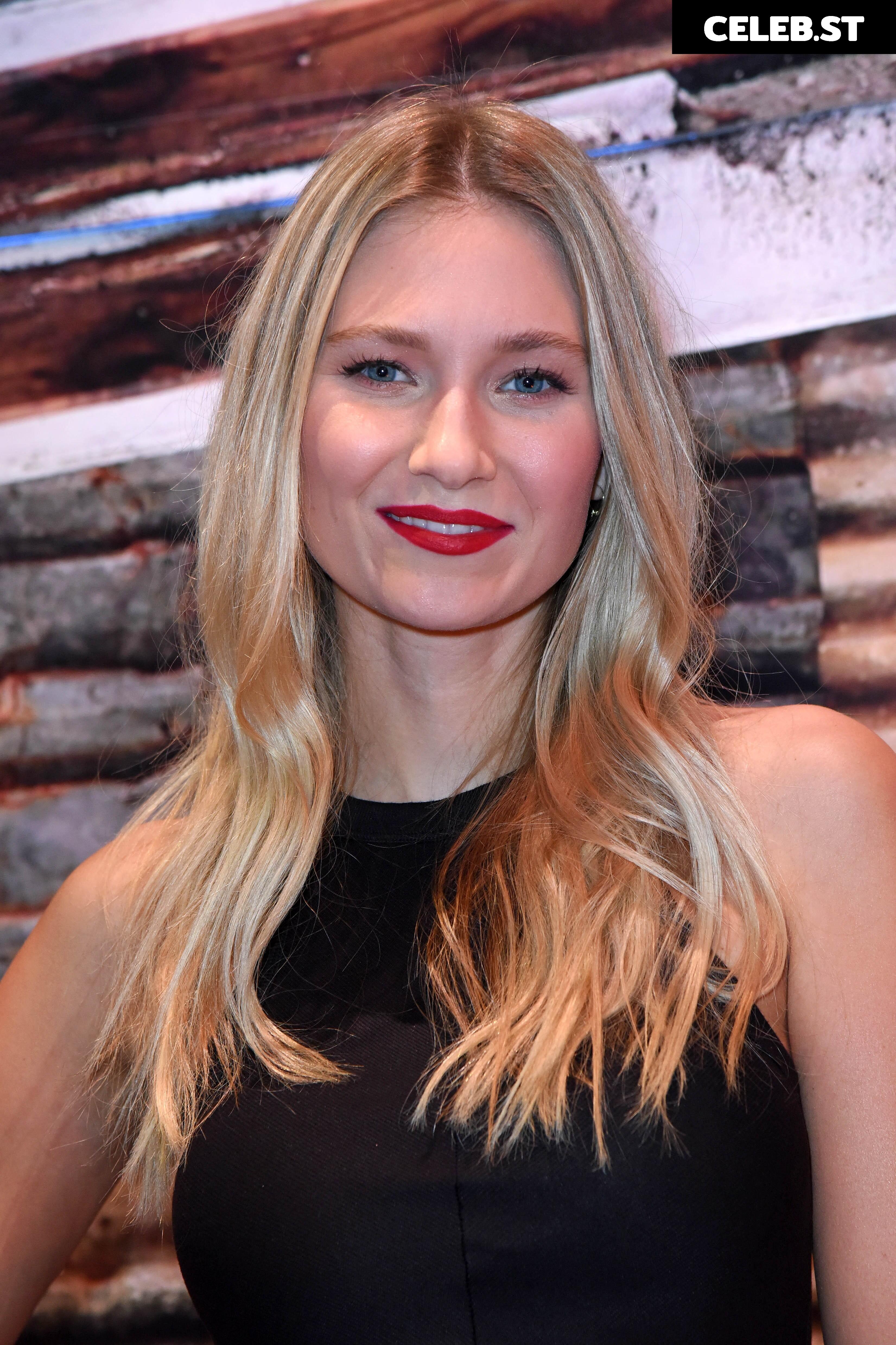 Carolin Niemczyk Image 2818290