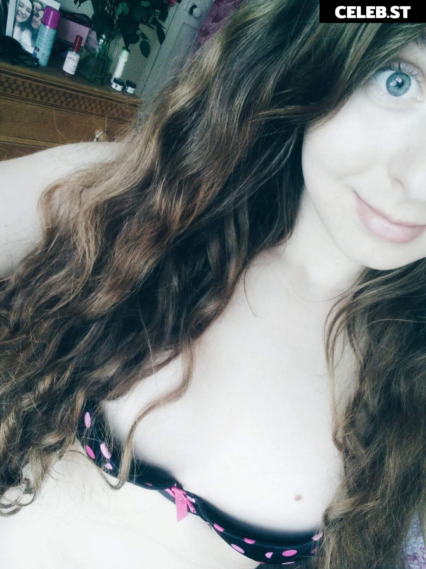 Tina Kye Image 2802233