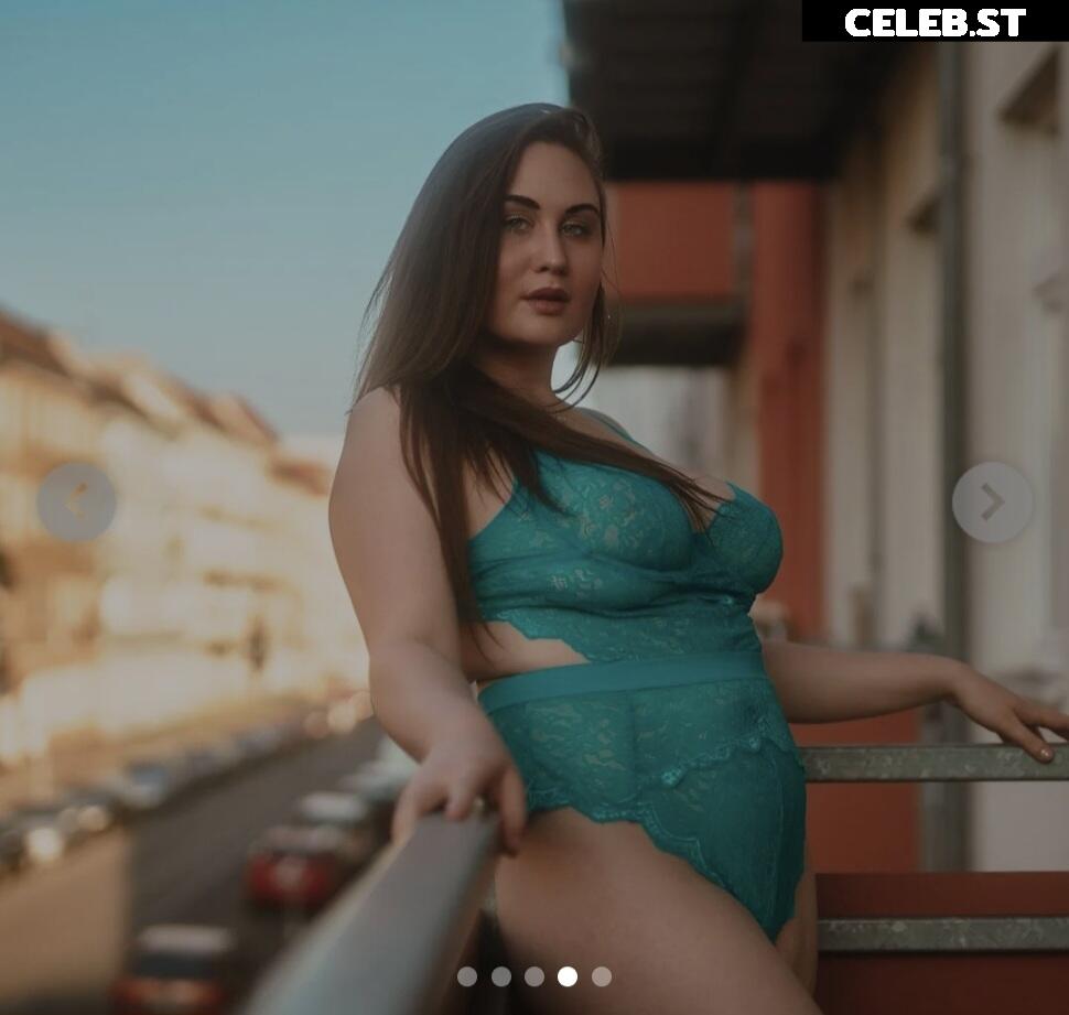 Celina Grimm Image 2803176