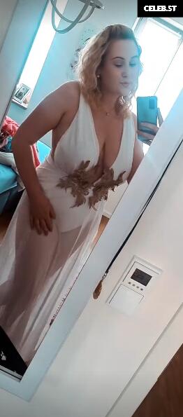 Celina Grimm Image 2803370