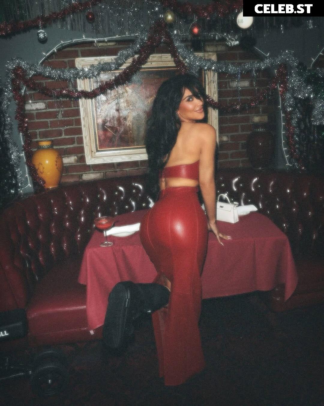 Kim Kardashian Image 2999203