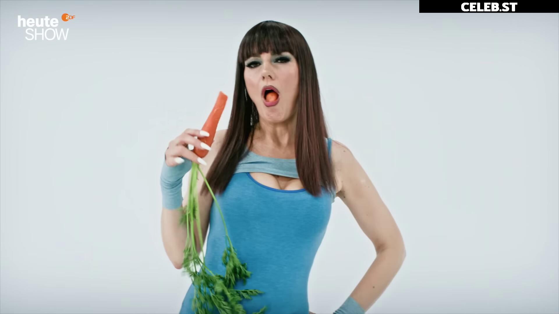 Martina Hill Image 2981691