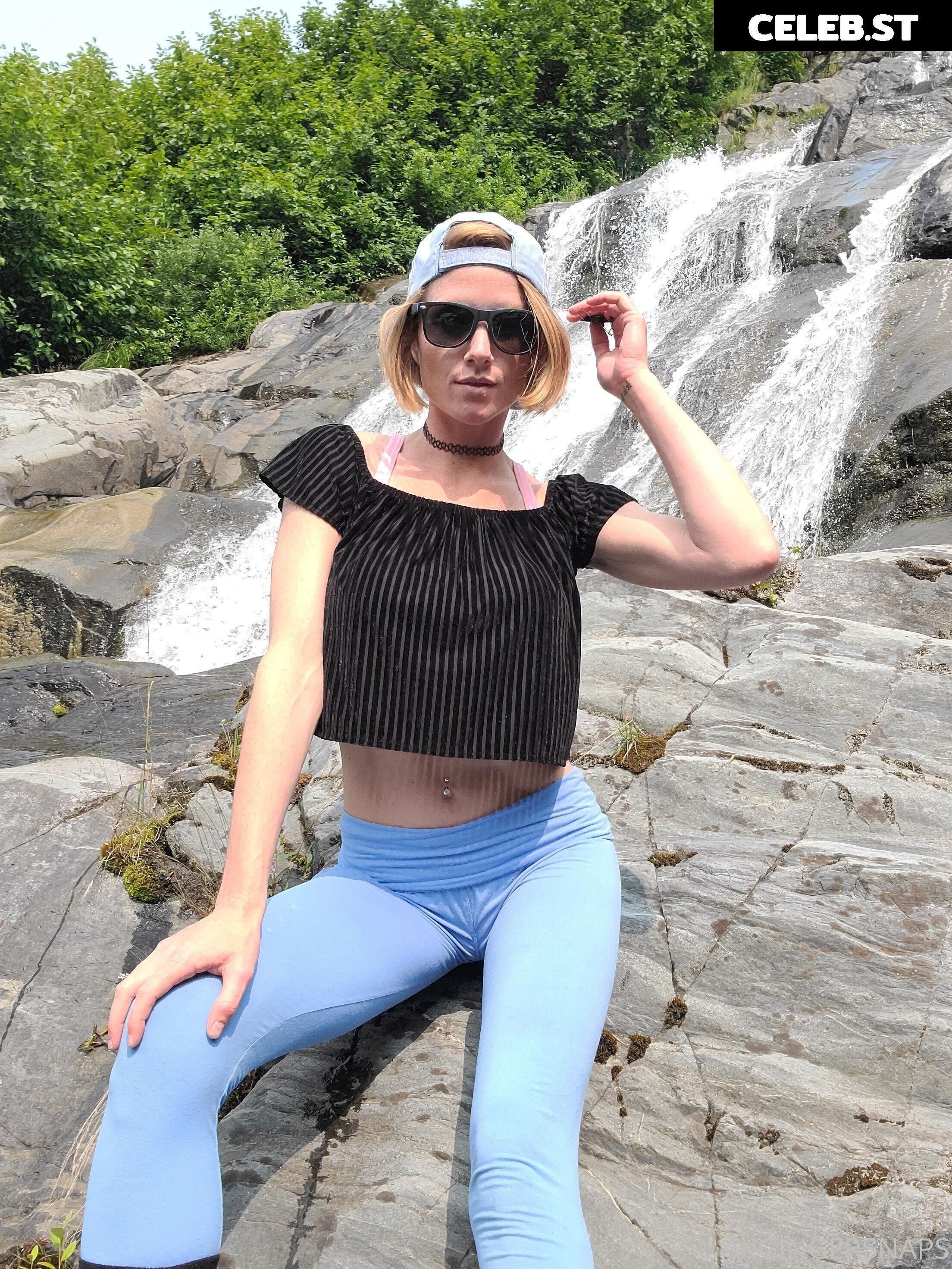 akgingersnaps Image 2972577