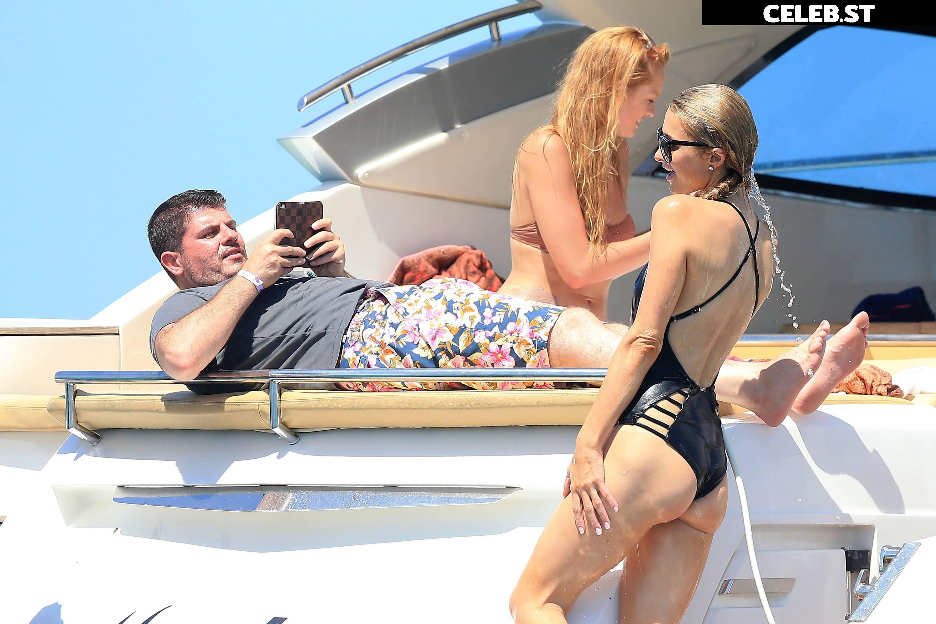 Paris Hilton Image 2931837