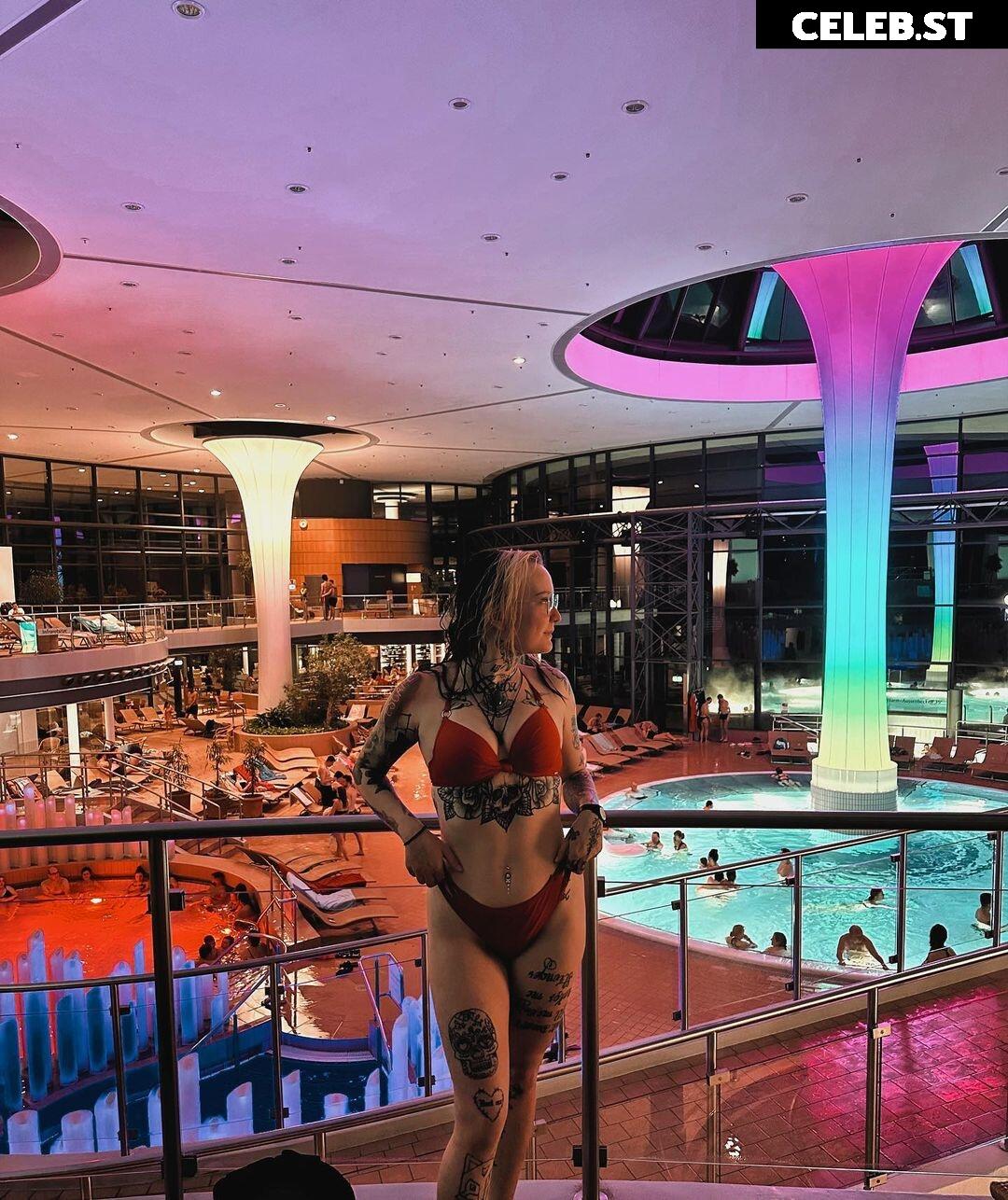 ms.lxura Image 292385