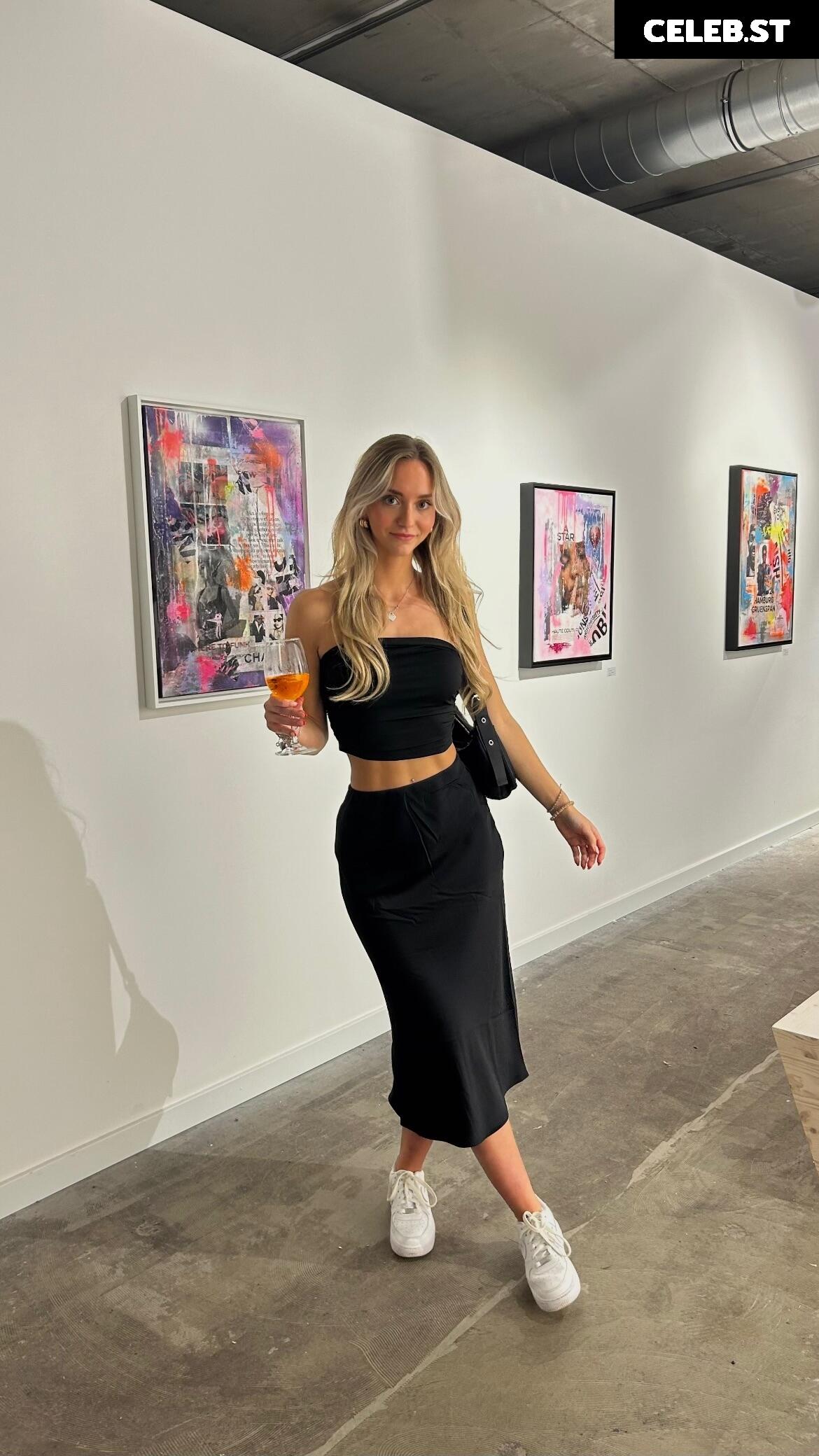 Zarah Ellen Image 2920308