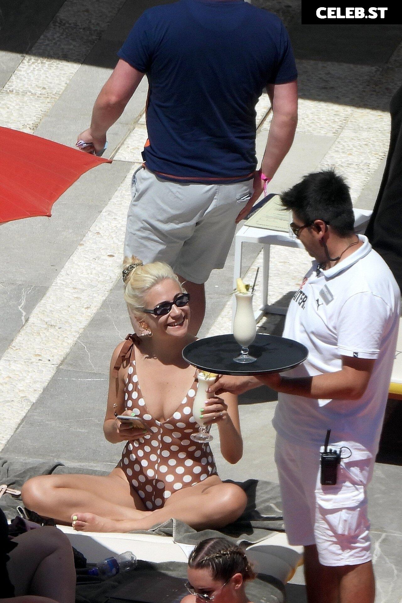 Pixie Lott Image 2912819