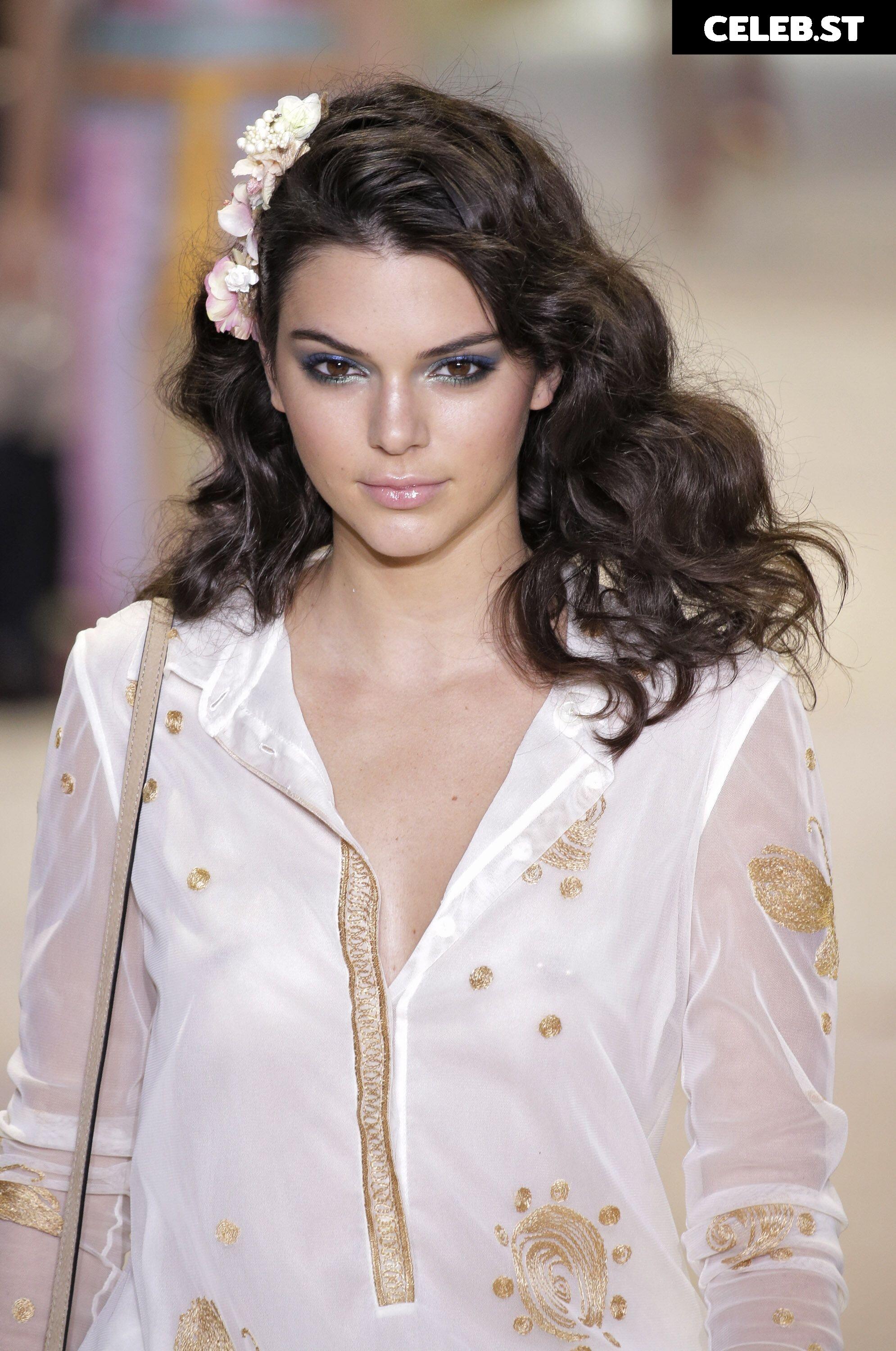 Kendall Jenner Image 2912363