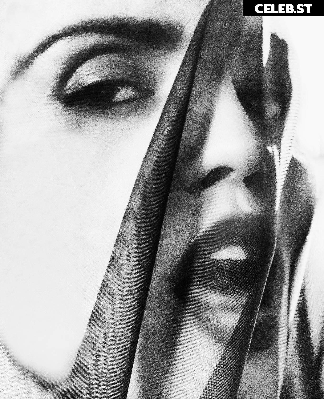 Eiza González Image 2913140