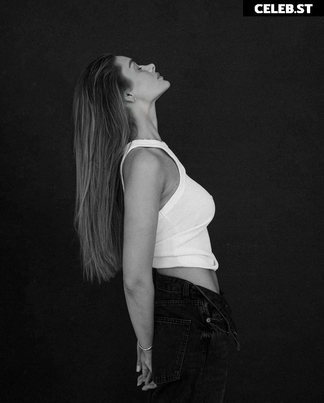 Angelina Lilienne Image 2919550