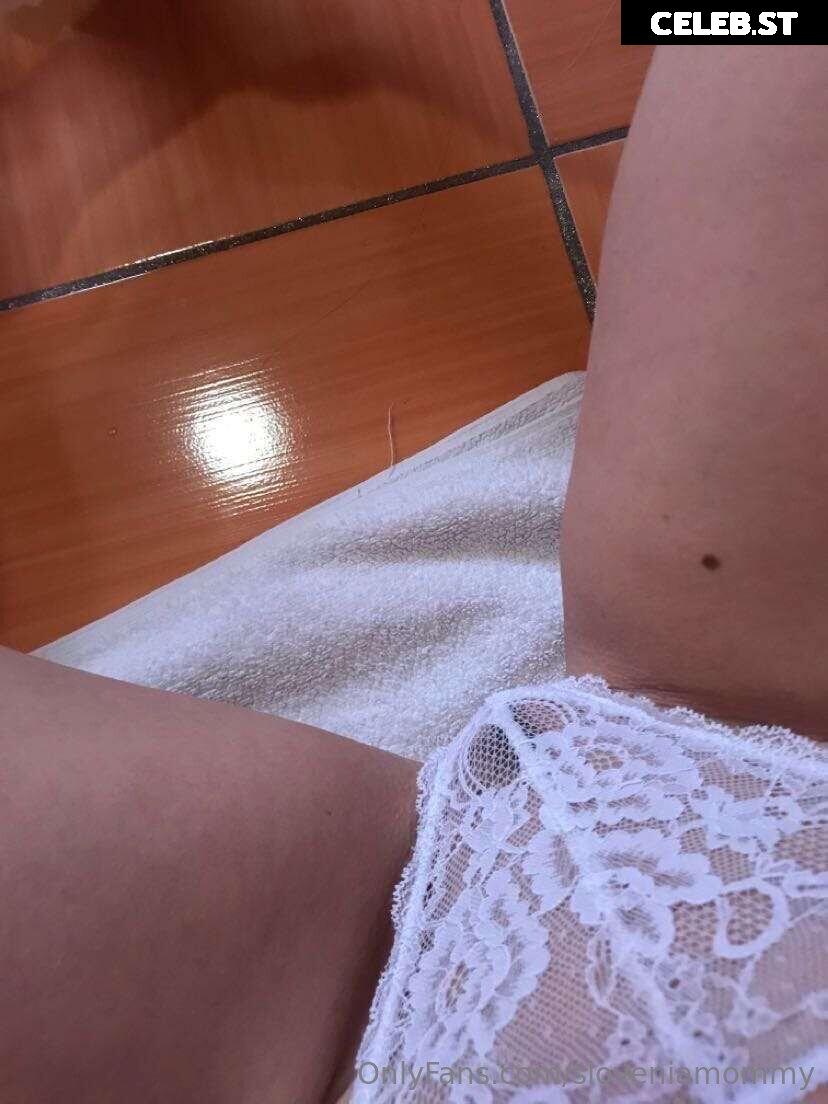 Lily - Slowenische OF MILF Image 2919514