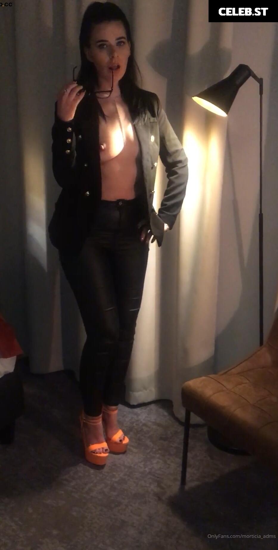 morticia_adms Image 2919019