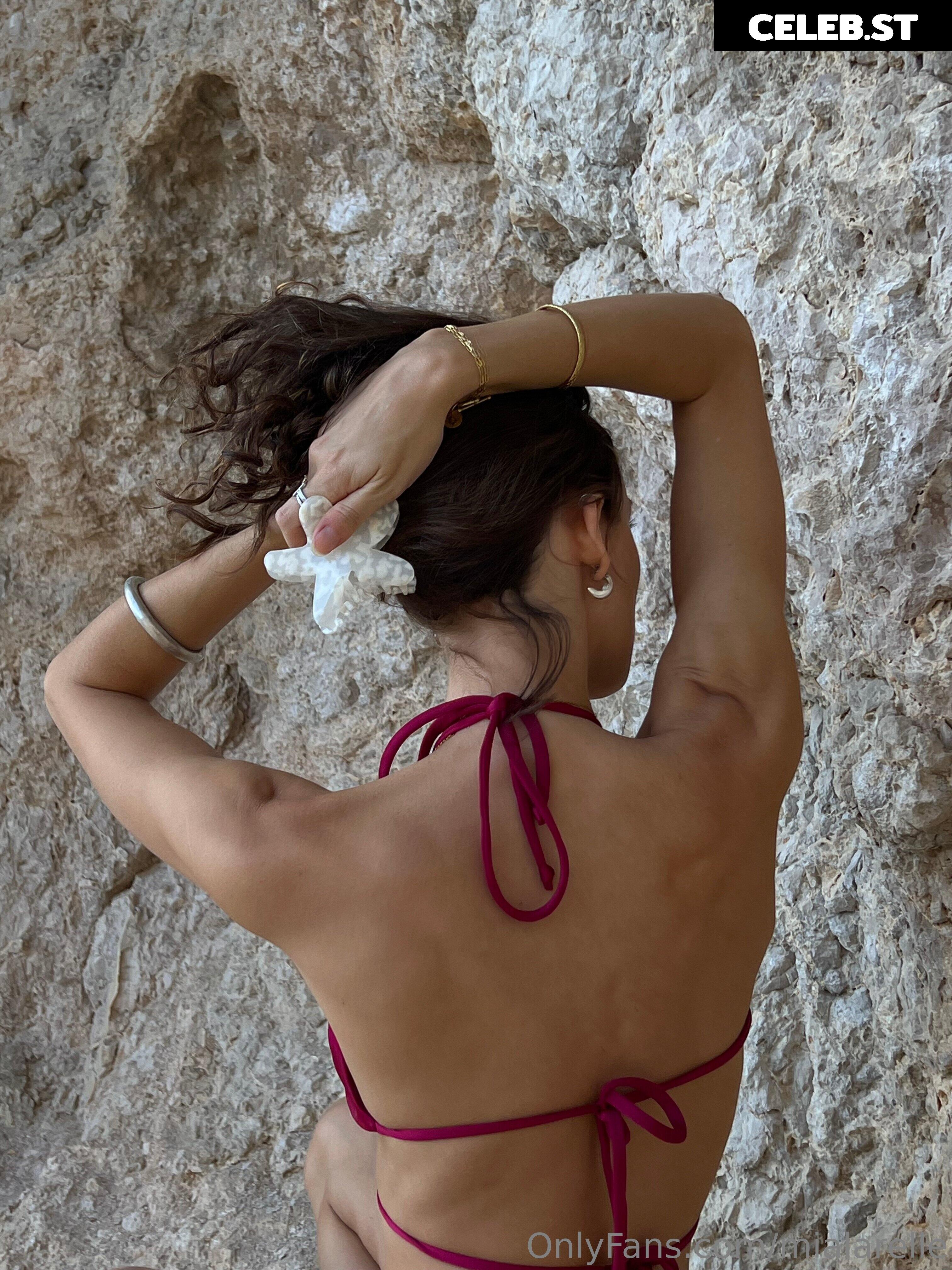 Mia C. Bell / Mia Larelle Image 2918124