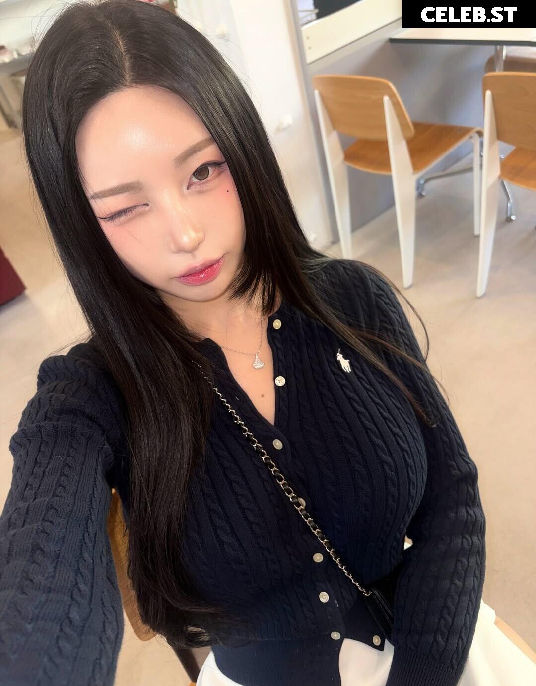 h___rvn | rvn1015 | 동그란 | Dongeuran Image 24925984