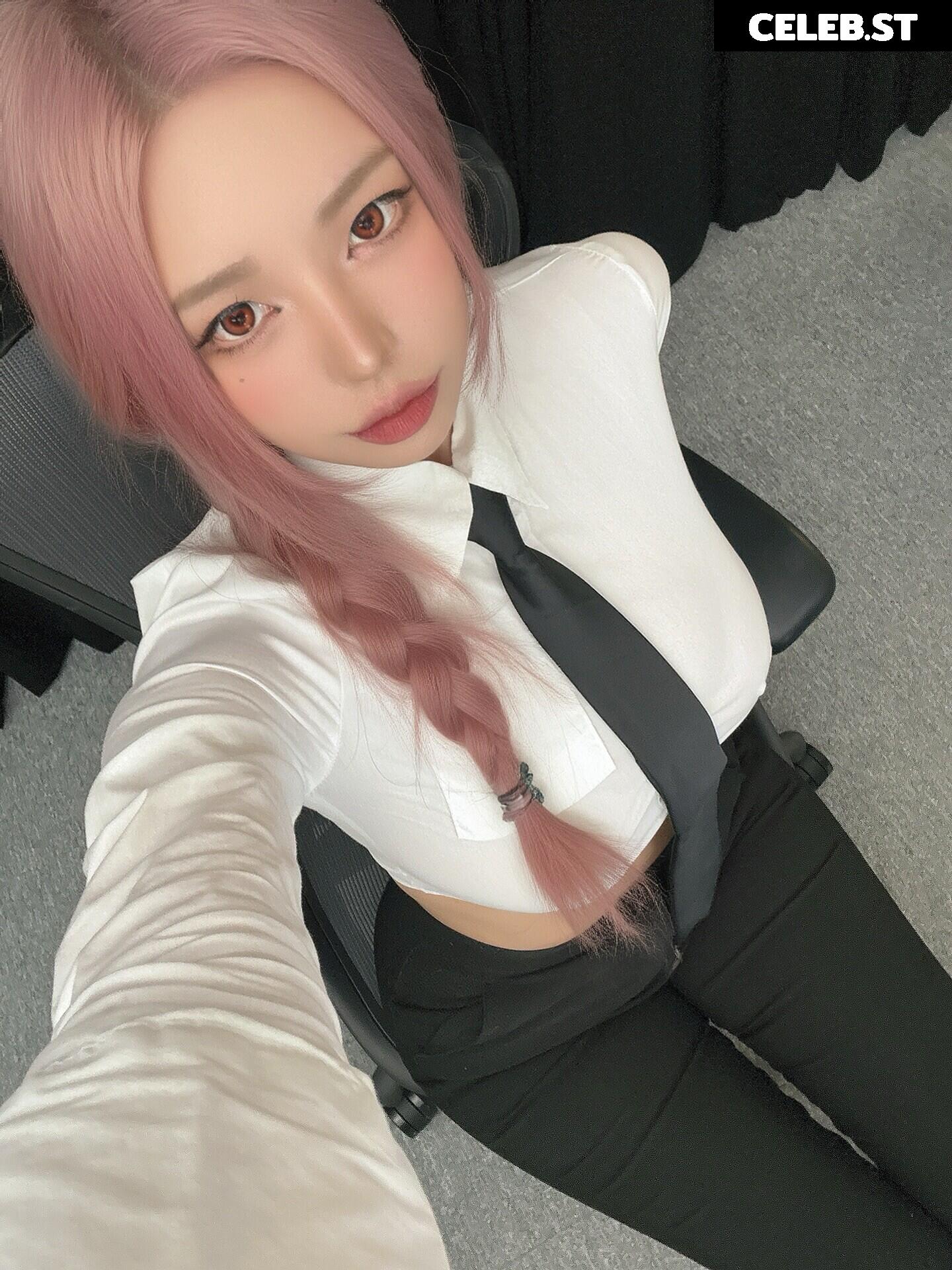 h___rvn | rvn1015 | 동그란 | Dongeuran Image 24925933