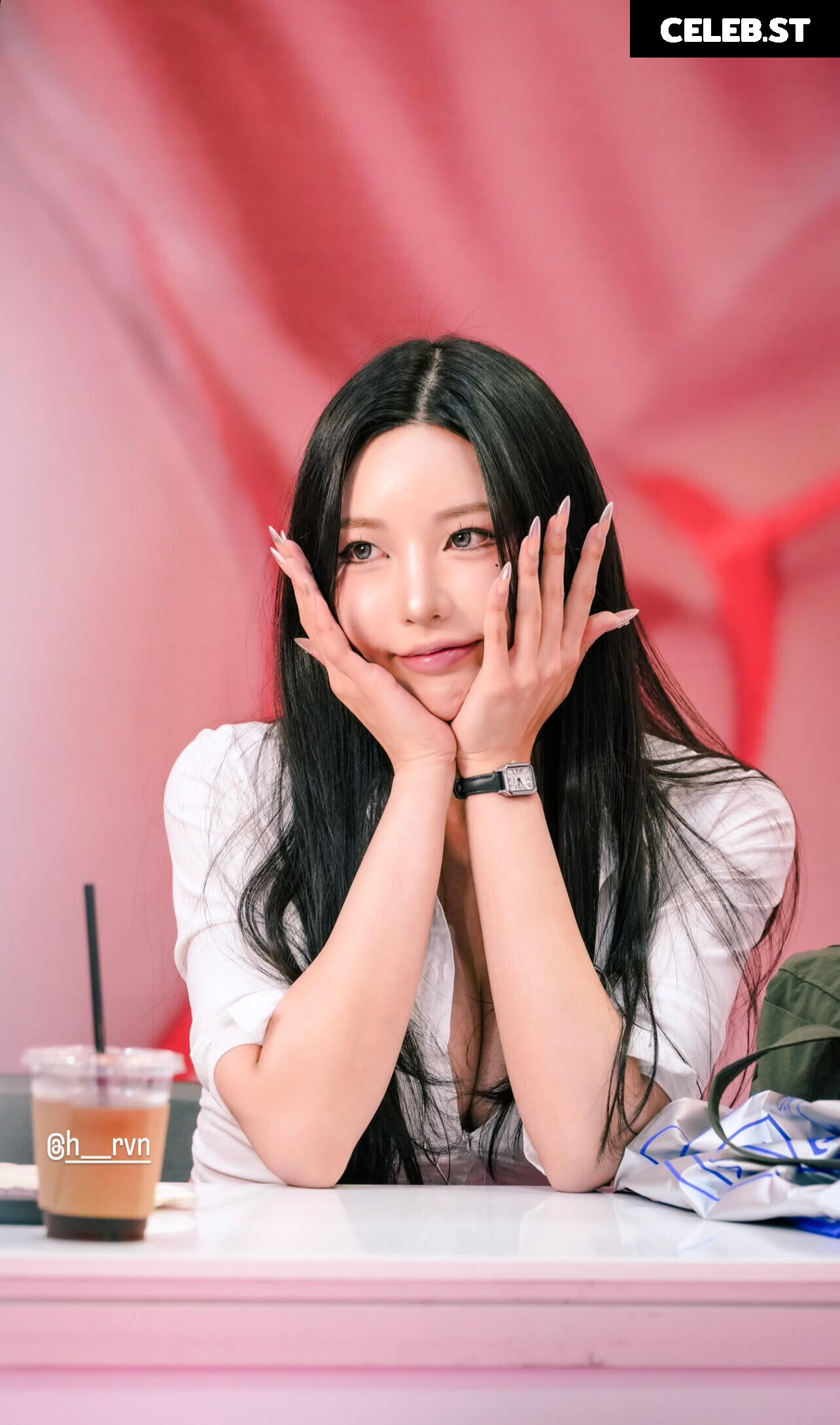 h___rvn | rvn1015 | 동그란 | Dongeuran Image 24925829