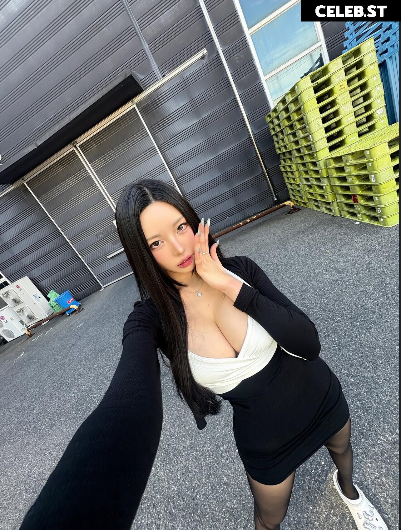 h___rvn | rvn1015 | 동그란 | Dongeuran Image 24925809