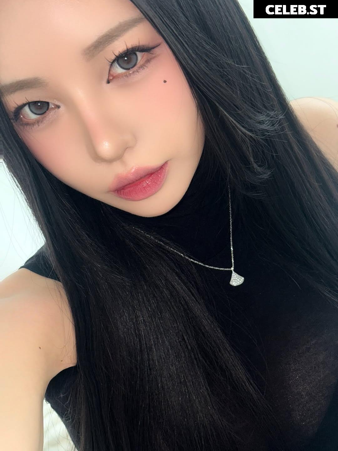 h___rvn | rvn1015 | 동그란 | Dongeuran Image 24925872