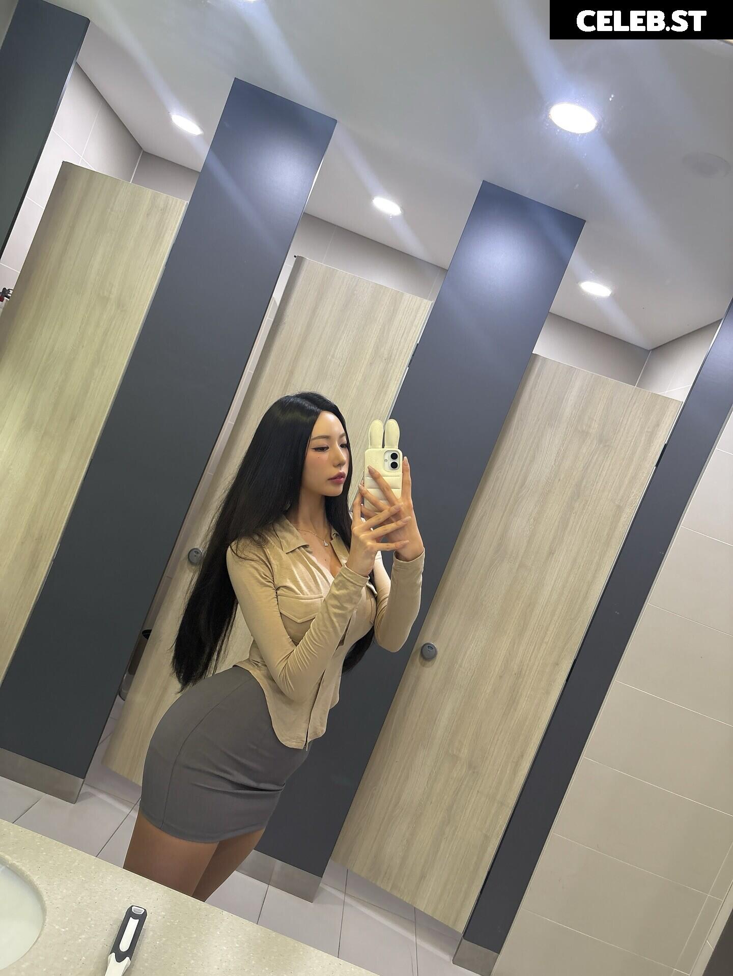 h___rvn | rvn1015 | 동그란 | Dongeuran Image 24925738