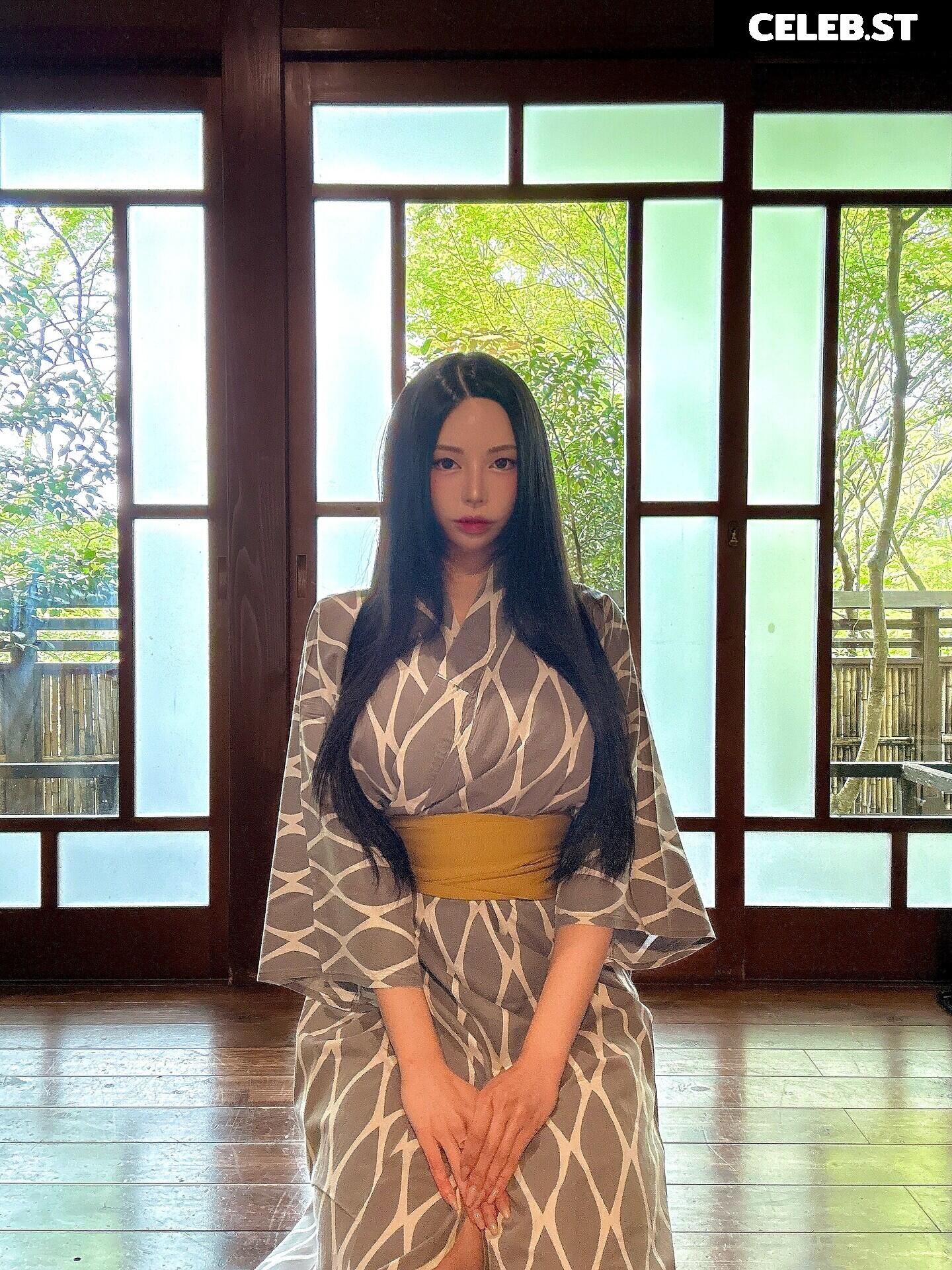 h___rvn | rvn1015 | 동그란 | Dongeuran Image 24927481