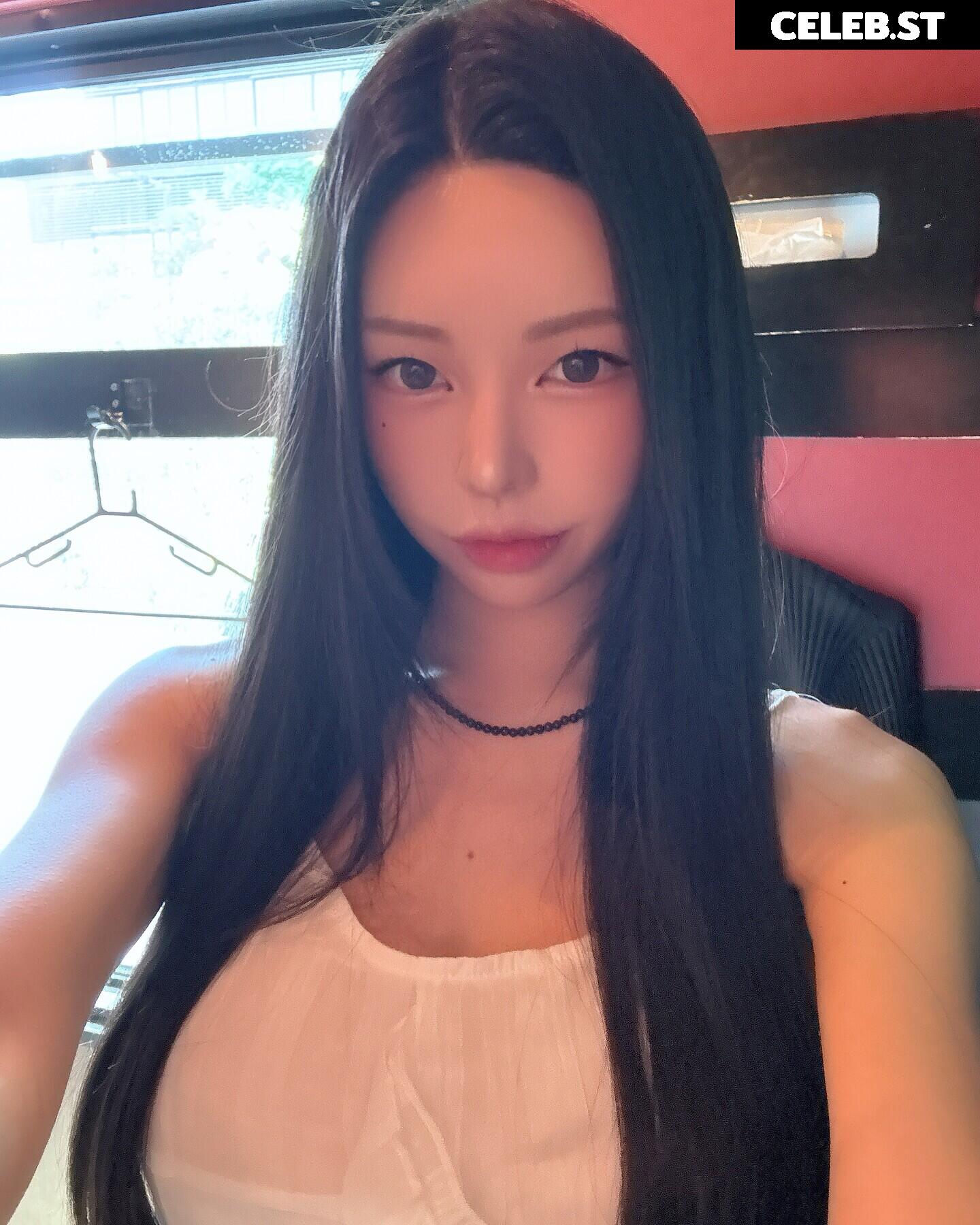 h___rvn | rvn1015 | 동그란 | Dongeuran Image 24927480