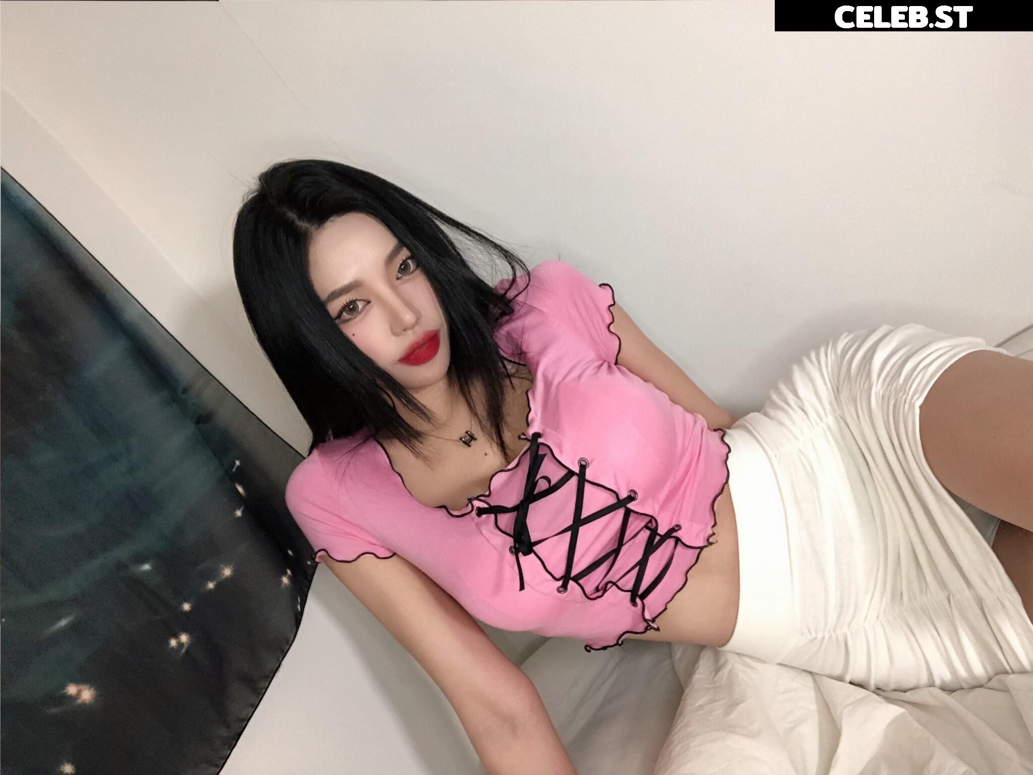 h___rvn | rvn1015 | 동그란 | Dongeuran Image 24927423
