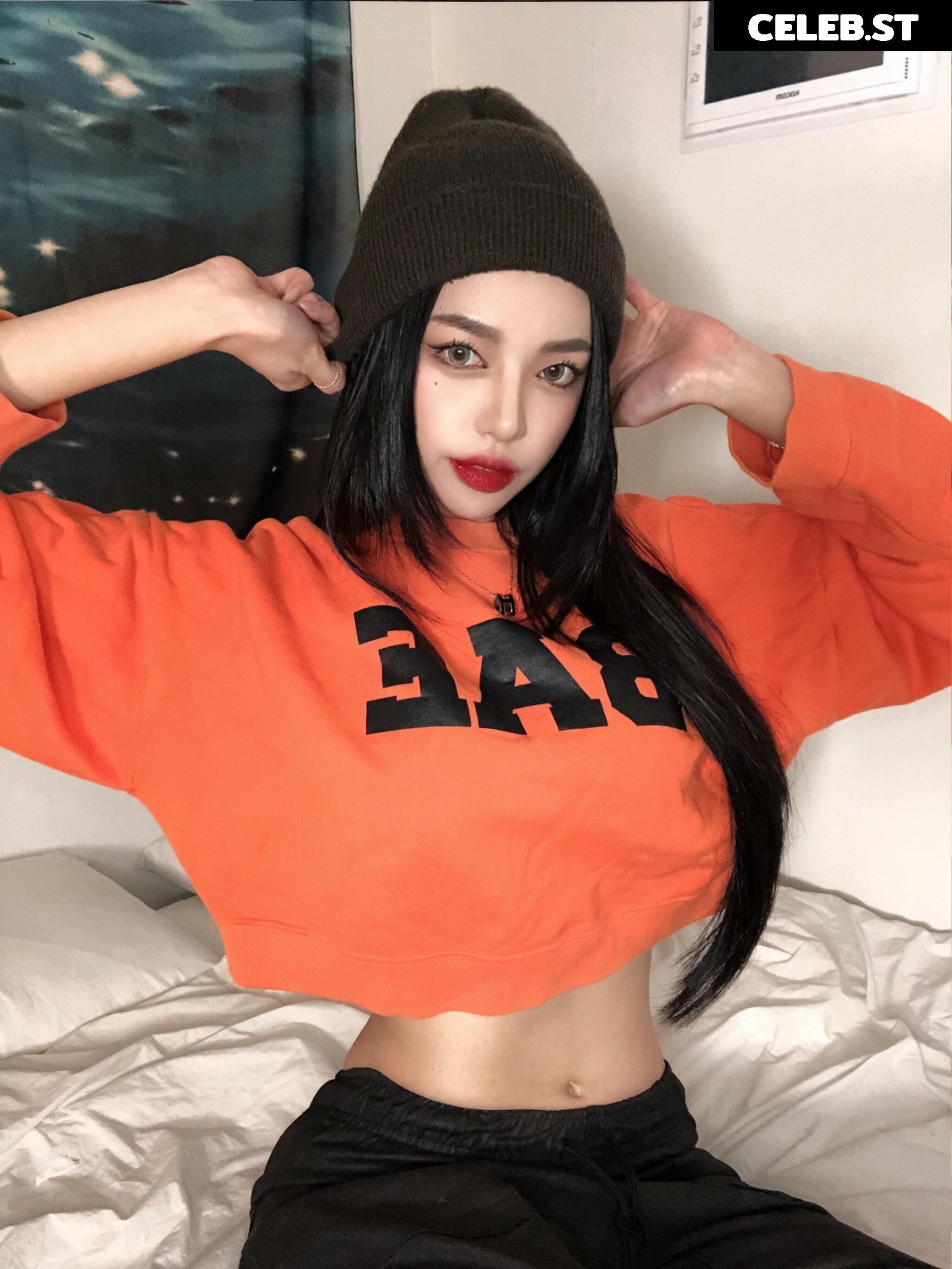 h___rvn | rvn1015 | 동그란 | Dongeuran Image 24927398