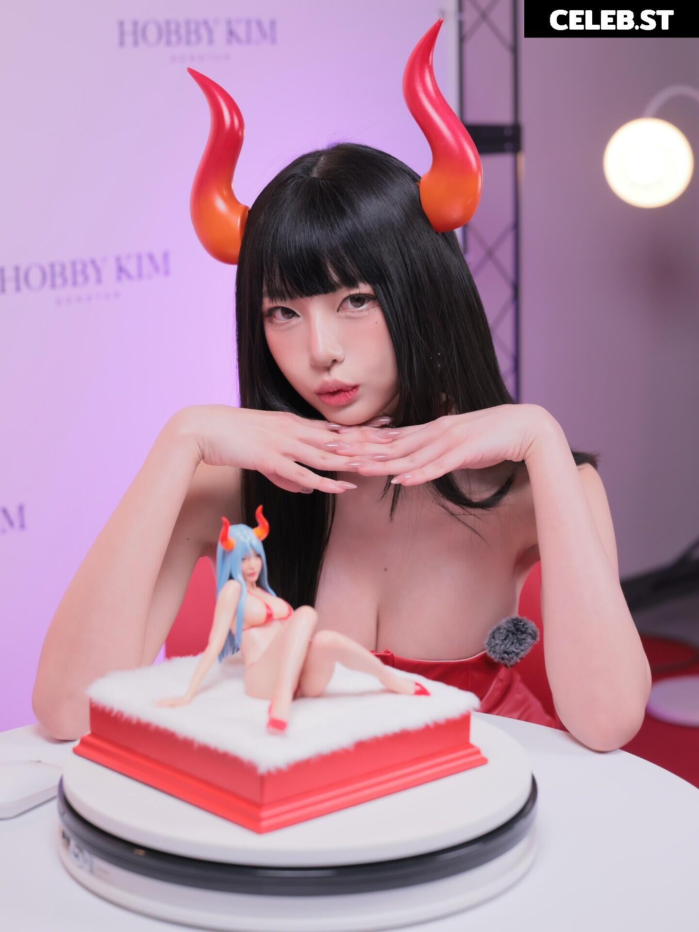 h___rvn | rvn1015 | 동그란 | Dongeuran Image 24926408