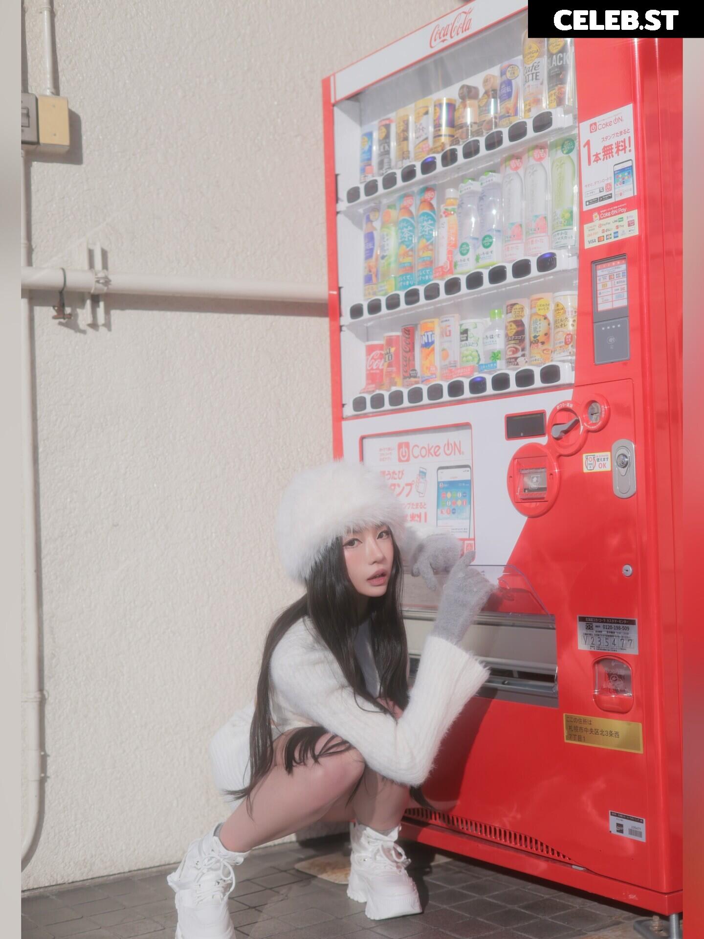 h___rvn | rvn1015 | 동그란 | Dongeuran Image 24926431