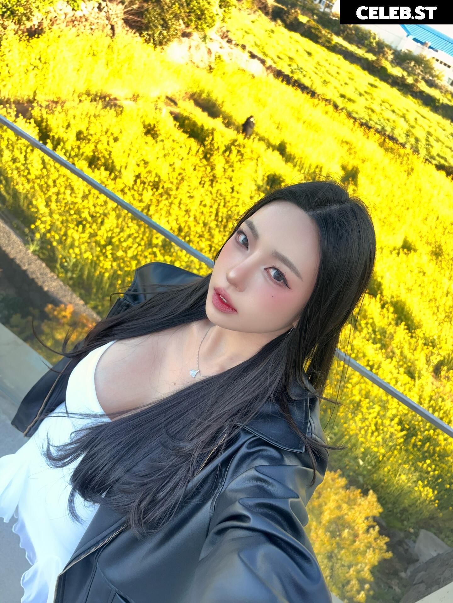 h___rvn | rvn1015 | 동그란 | Dongeuran Image 24926735