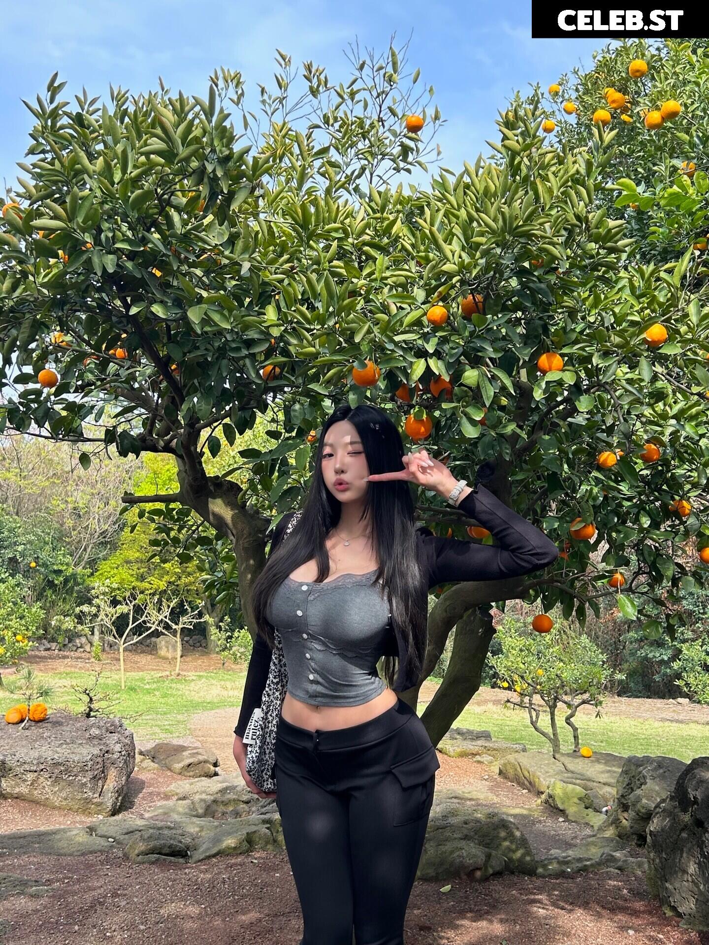 h___rvn | rvn1015 | 동그란 | Dongeuran Image 24926750