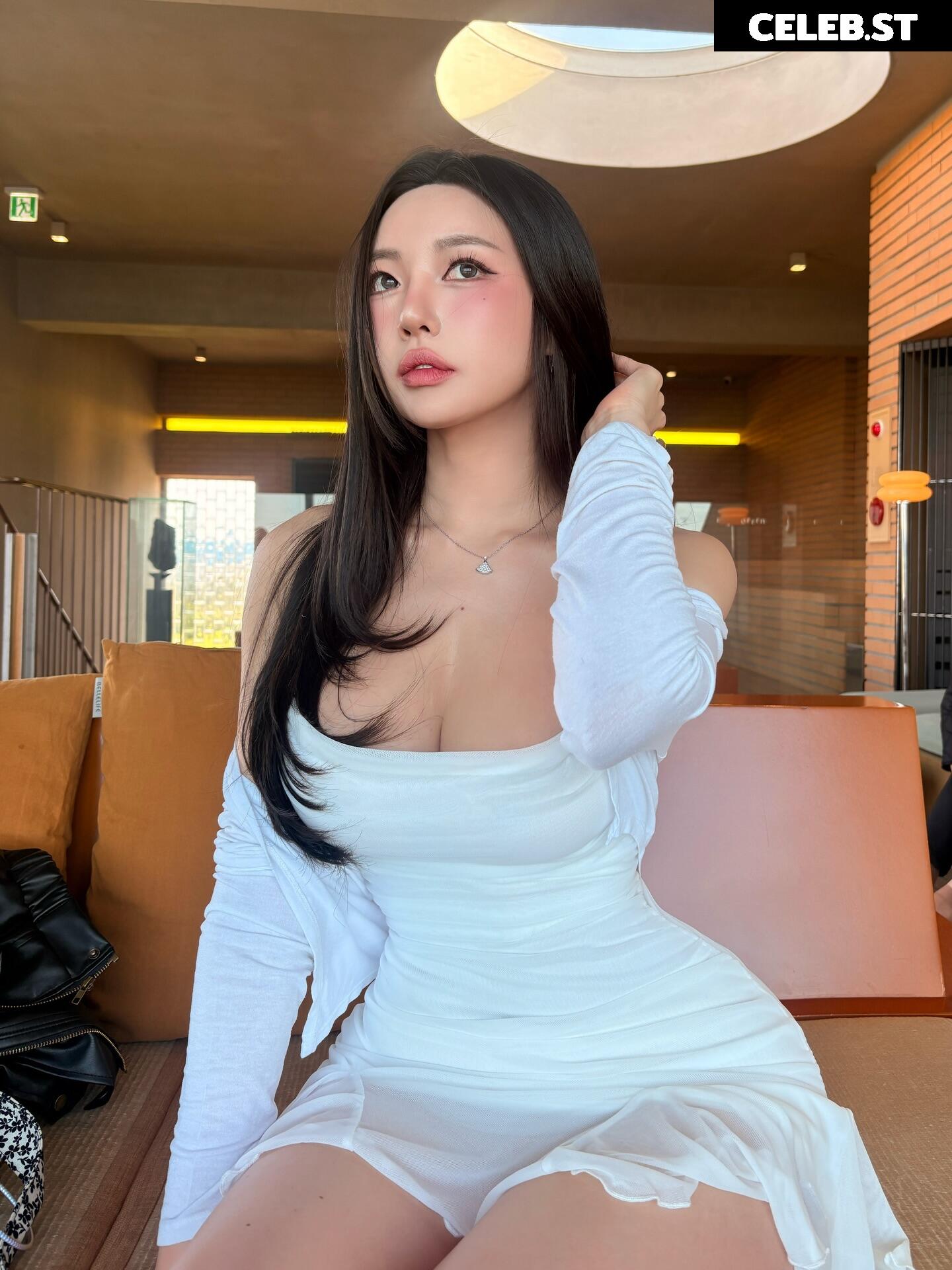 h___rvn | rvn1015 | 동그란 | Dongeuran Image 24926743