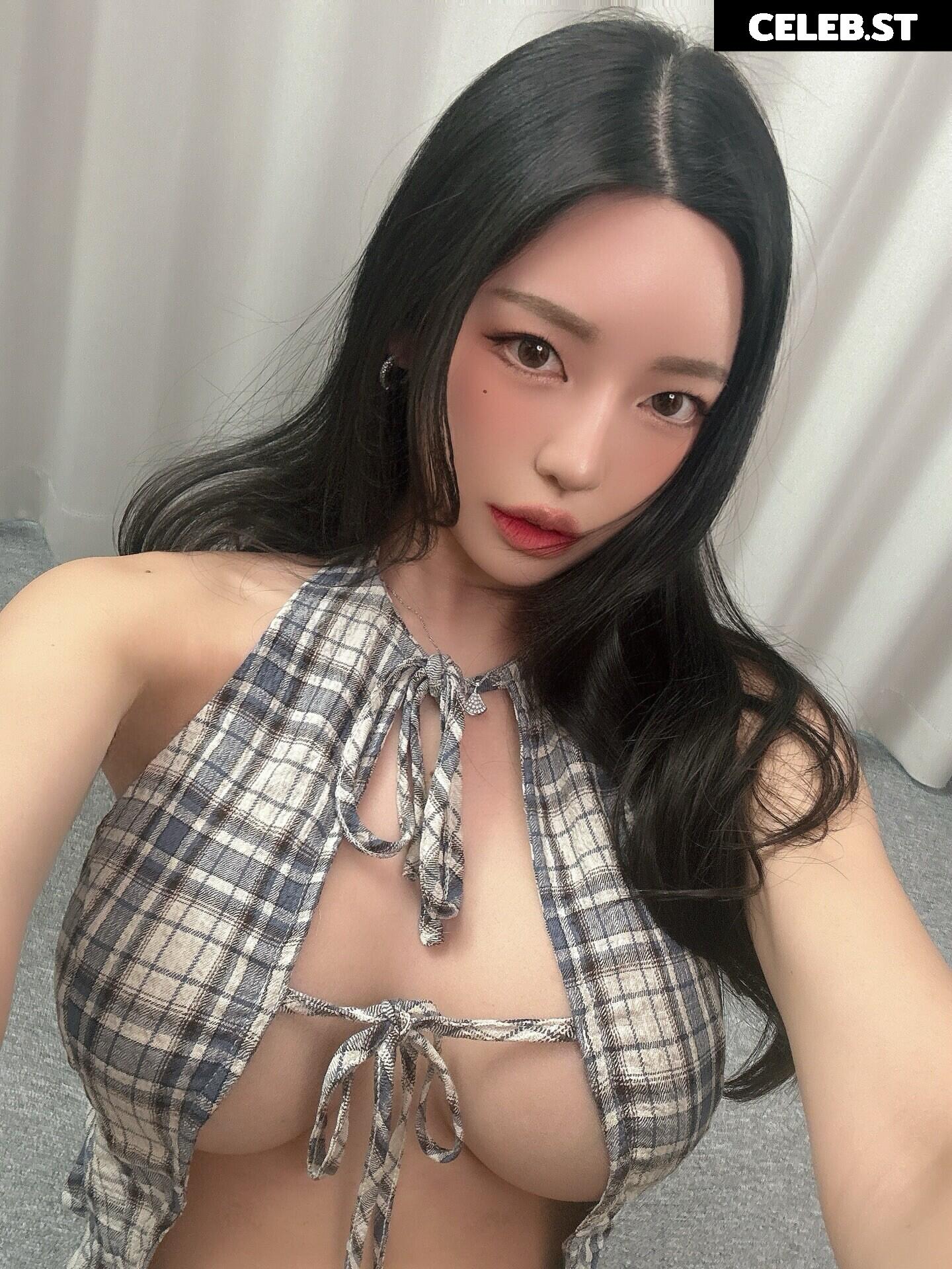 h___rvn | rvn1015 | 동그란 | Dongeuran Image 24926646
