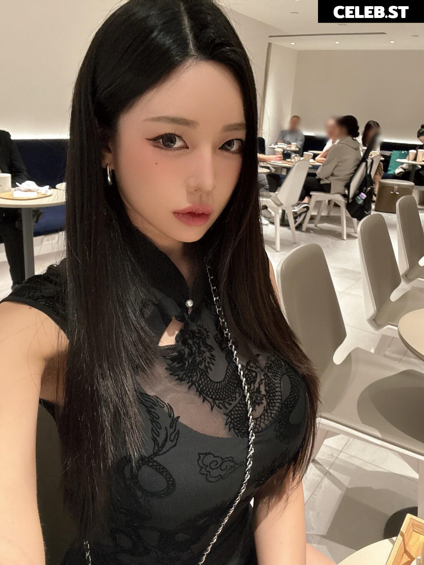 h___rvn | rvn1015 | 동그란 | Dongeuran Image 24926383