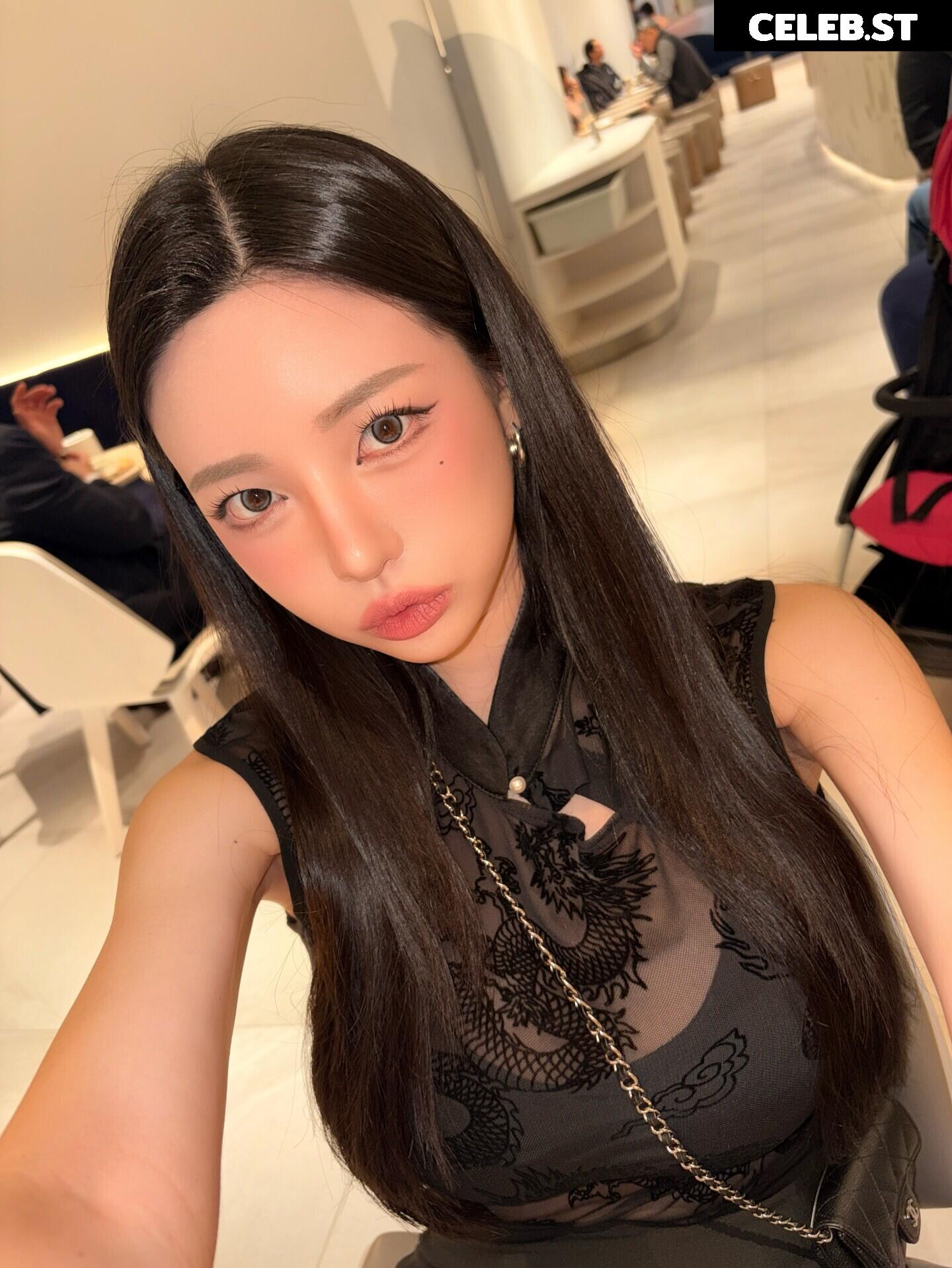 h___rvn | rvn1015 | 동그란 | Dongeuran Image 24926382