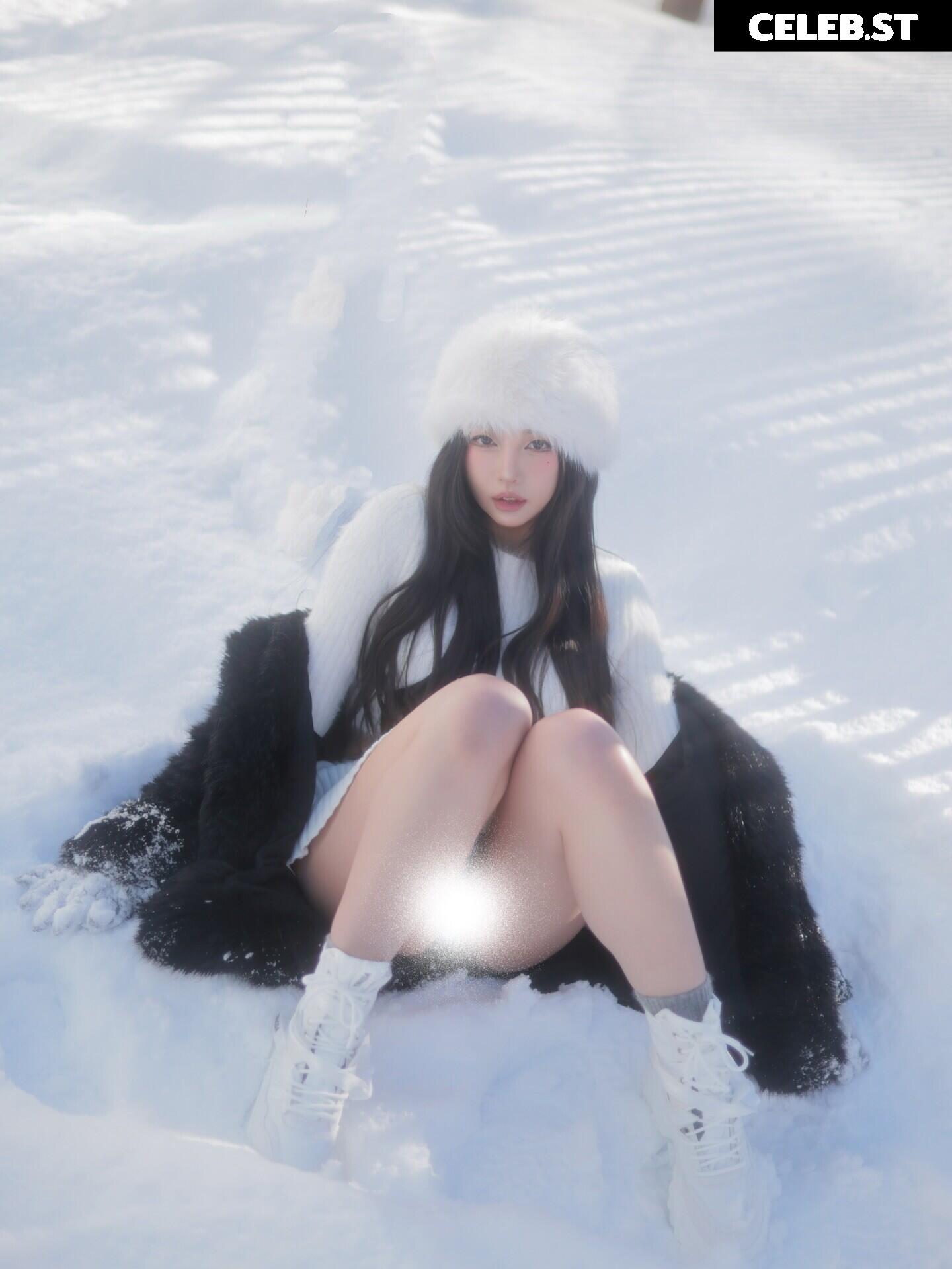 h___rvn | rvn1015 | 동그란 | Dongeuran Image 24926339