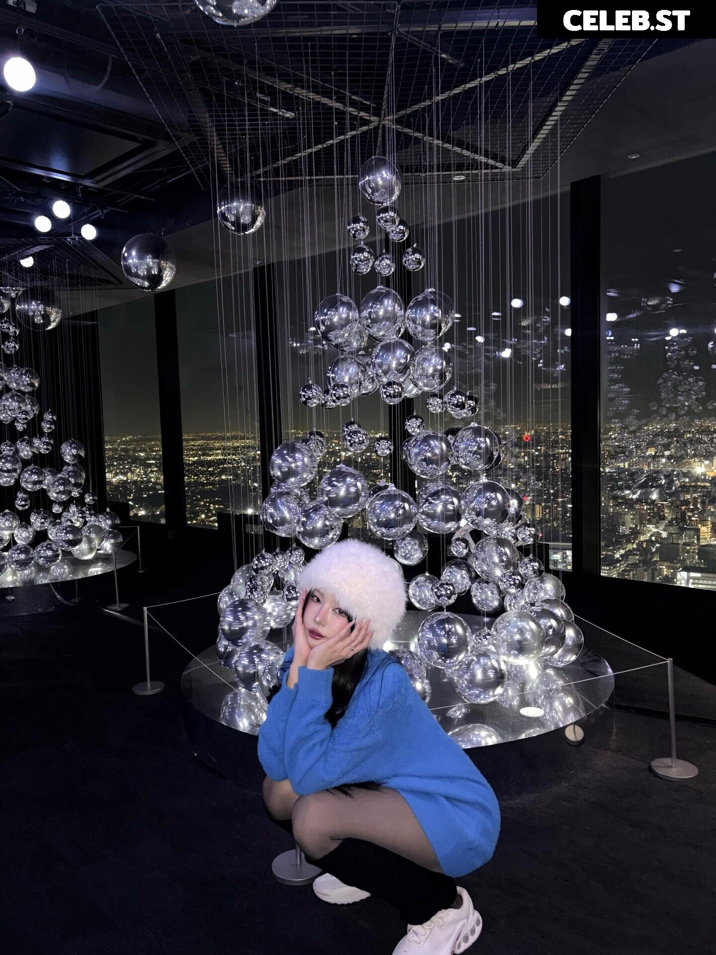 h___rvn | rvn1015 | 동그란 | Dongeuran Image 24926250