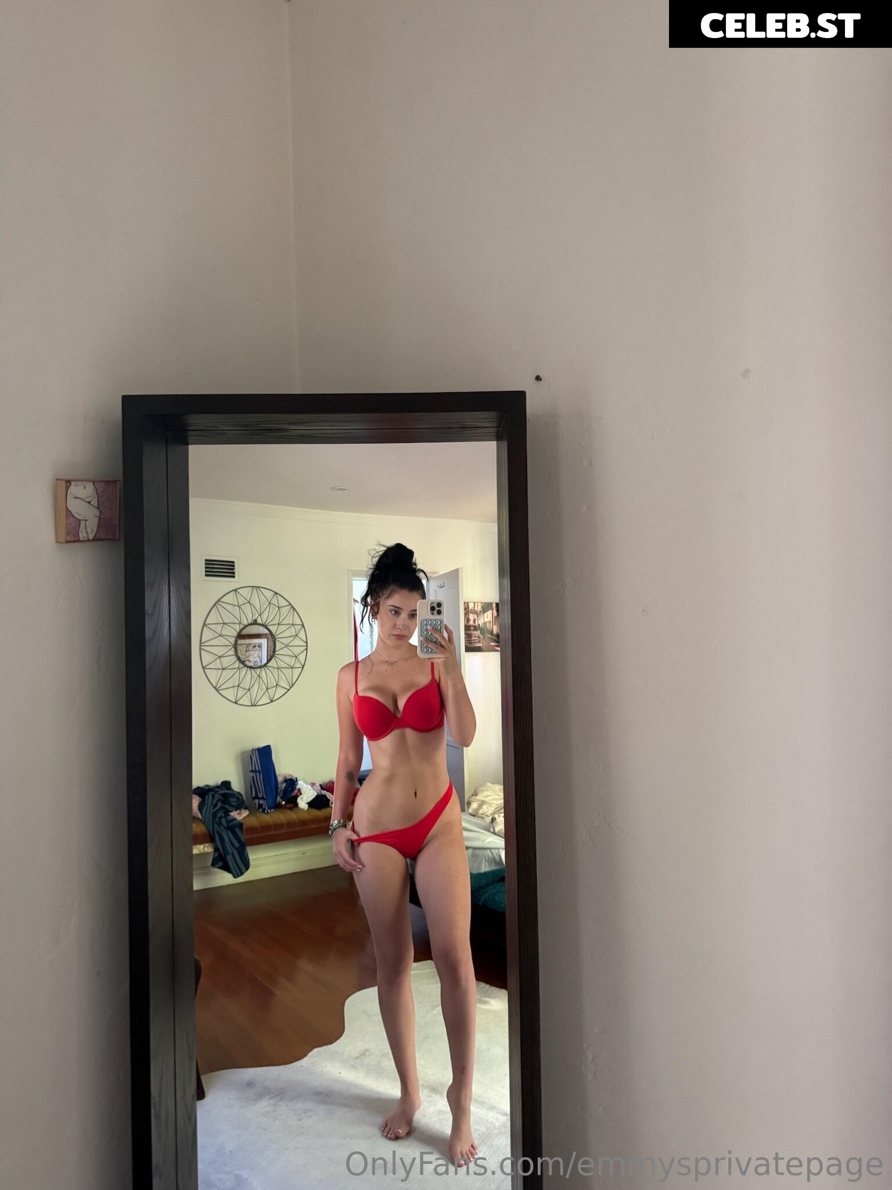 Hotblockchain / Emily Cocea / cryptobaddie1 Image 24905319