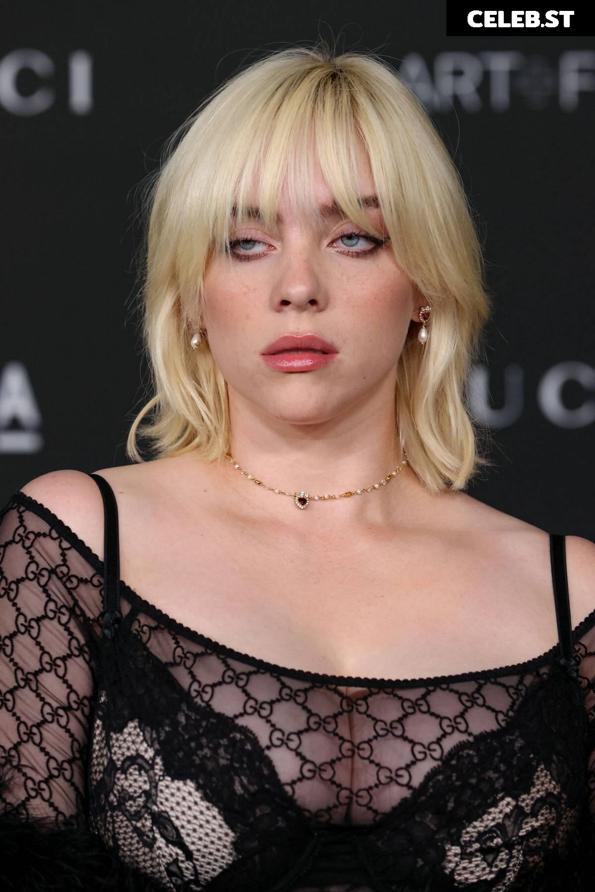 Billie Eilish Image 24875806