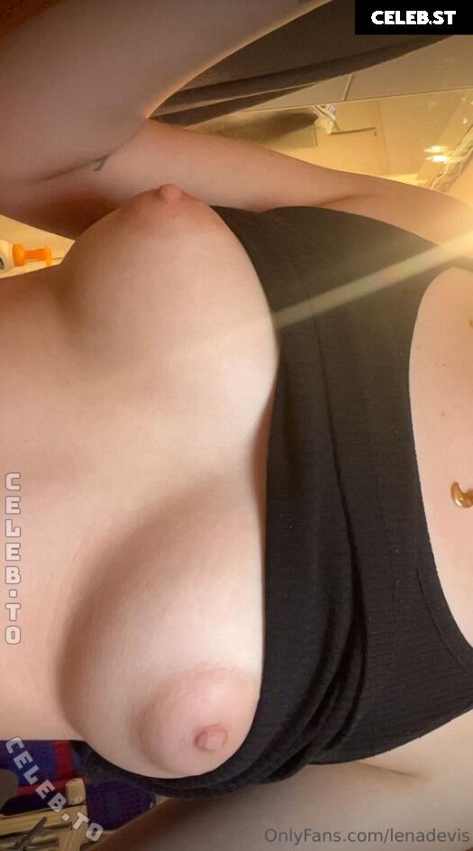 Lena Devis Image 24872648