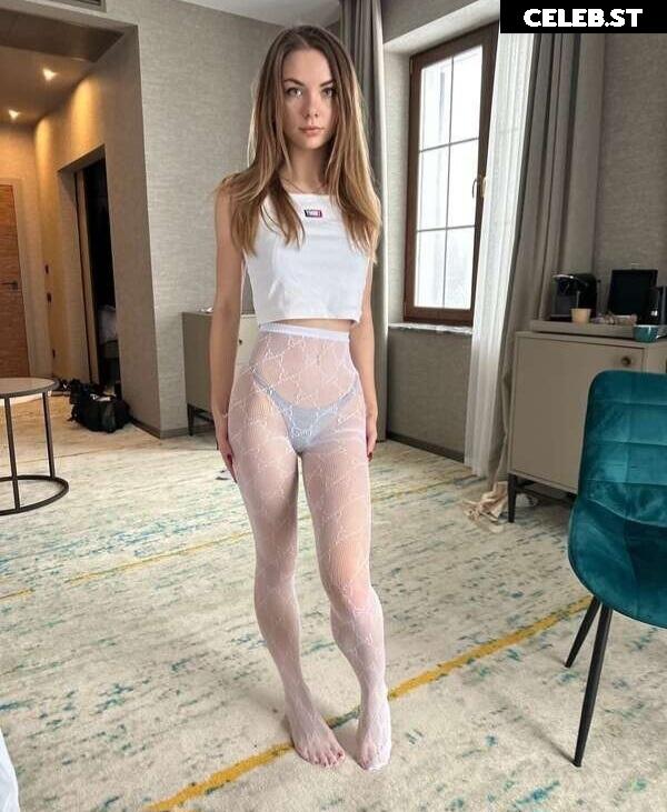 Christin.Black Image 2481435