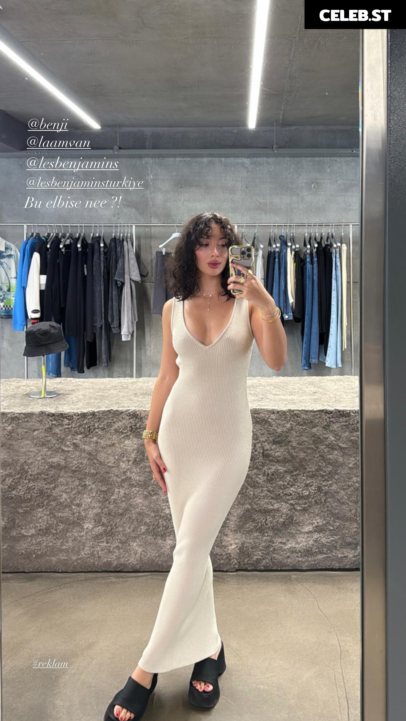 Merve Cin atavratmiyav Image 24894390