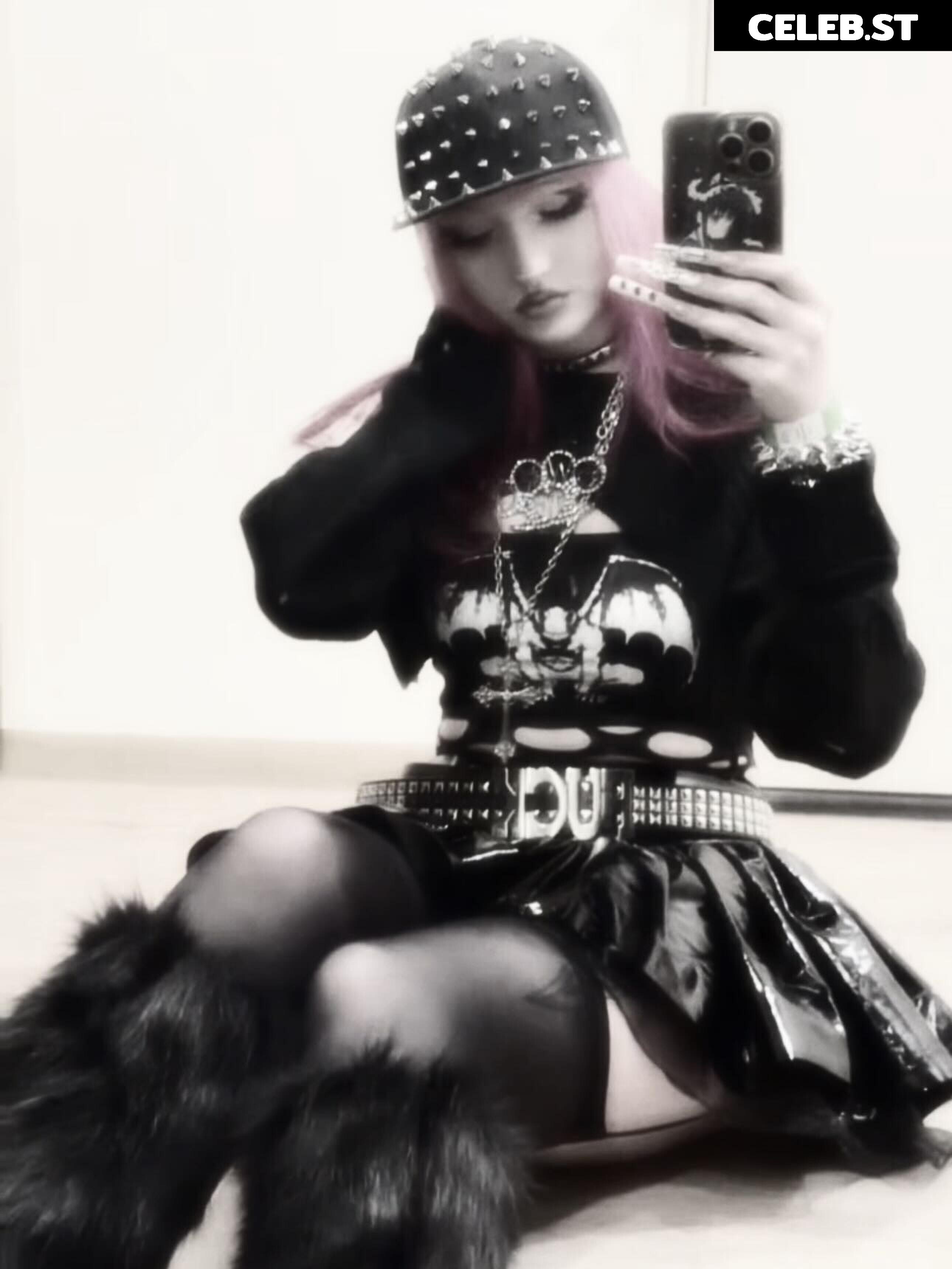 Blxxdy.Marie | StrawberryMilkshakeCos Image 24769920