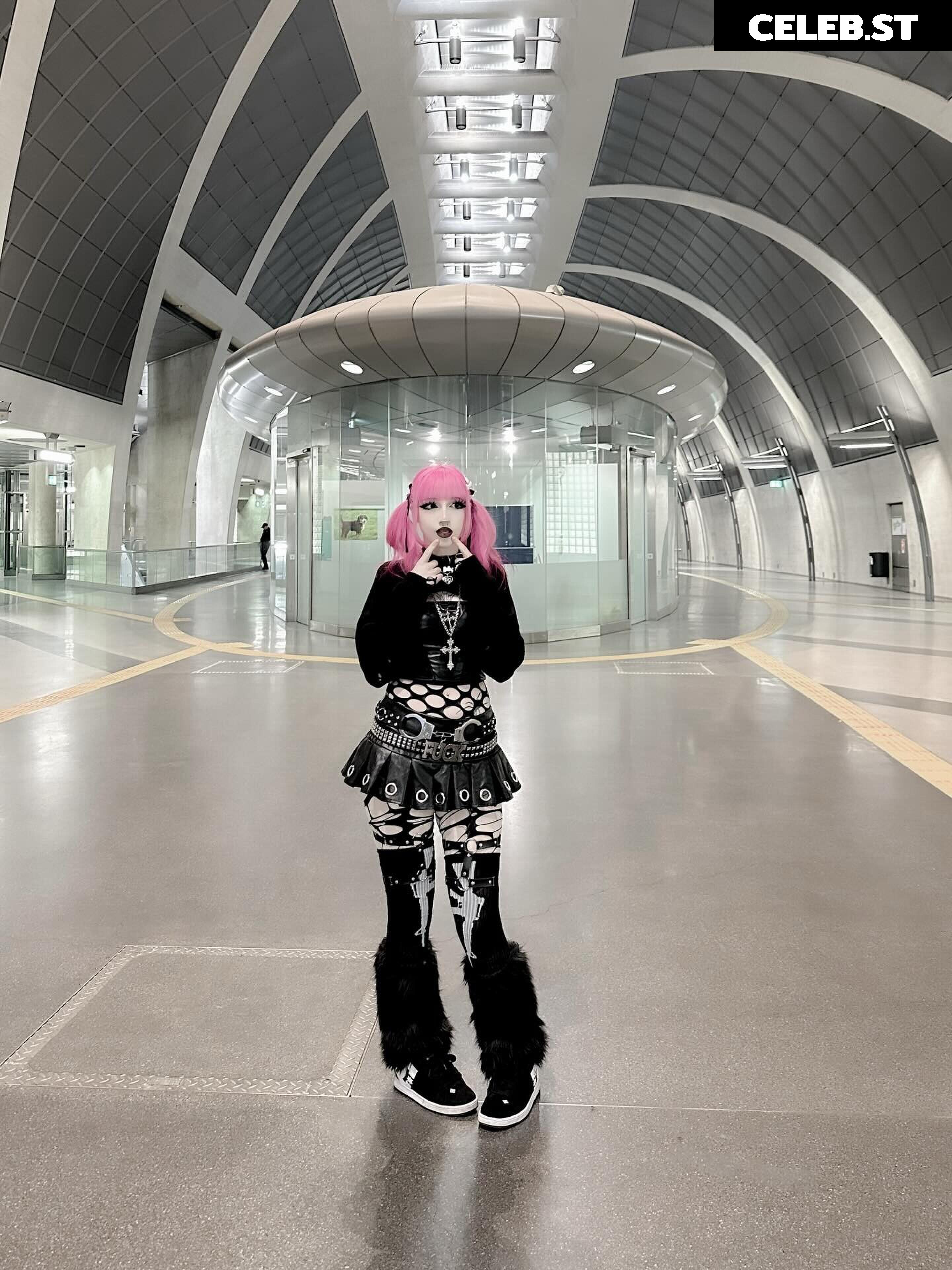 Blxxdy.Marie | StrawberryMilkshakeCos Image 24769910