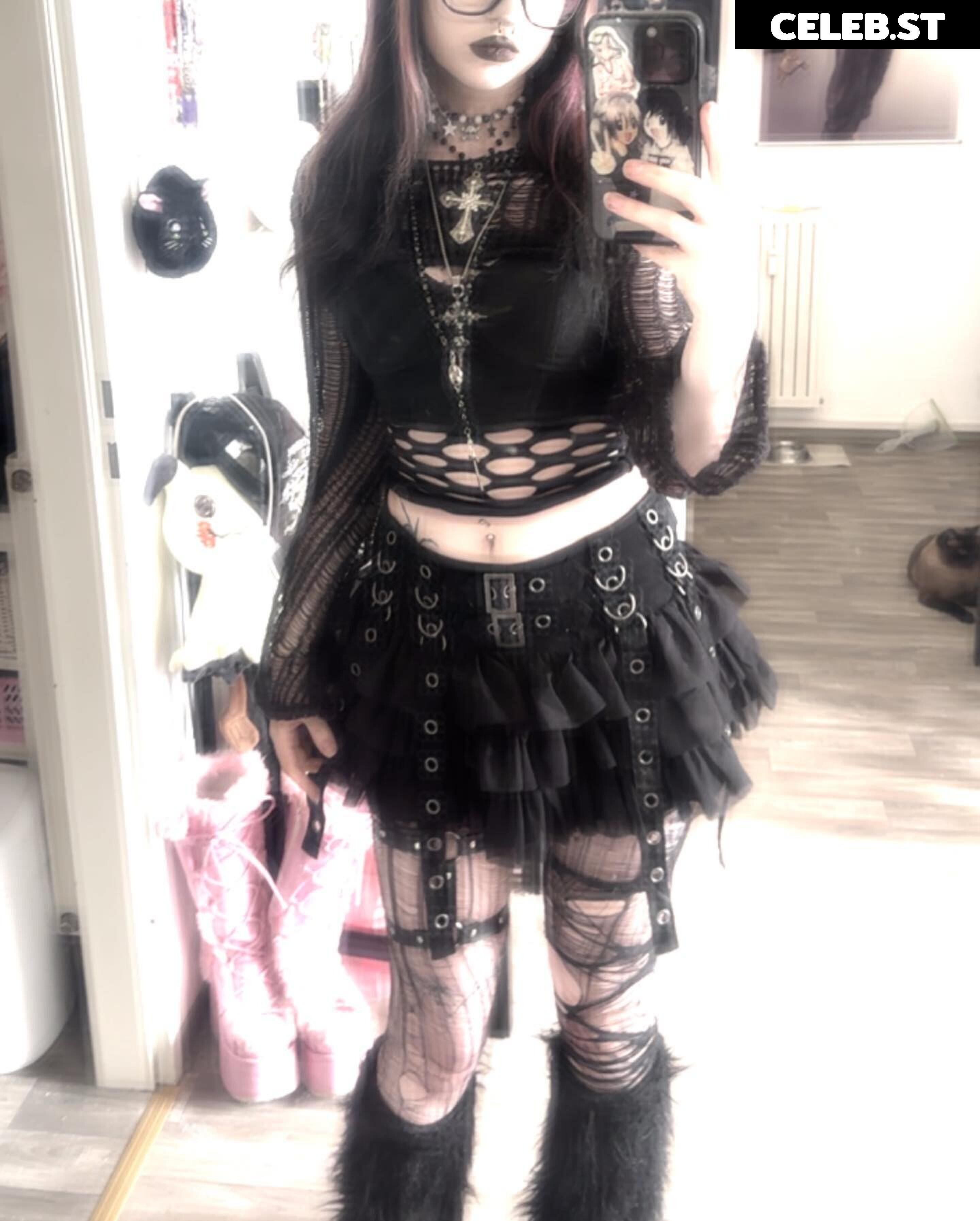 Blxxdy.Marie | StrawberryMilkshakeCos Image 24769931