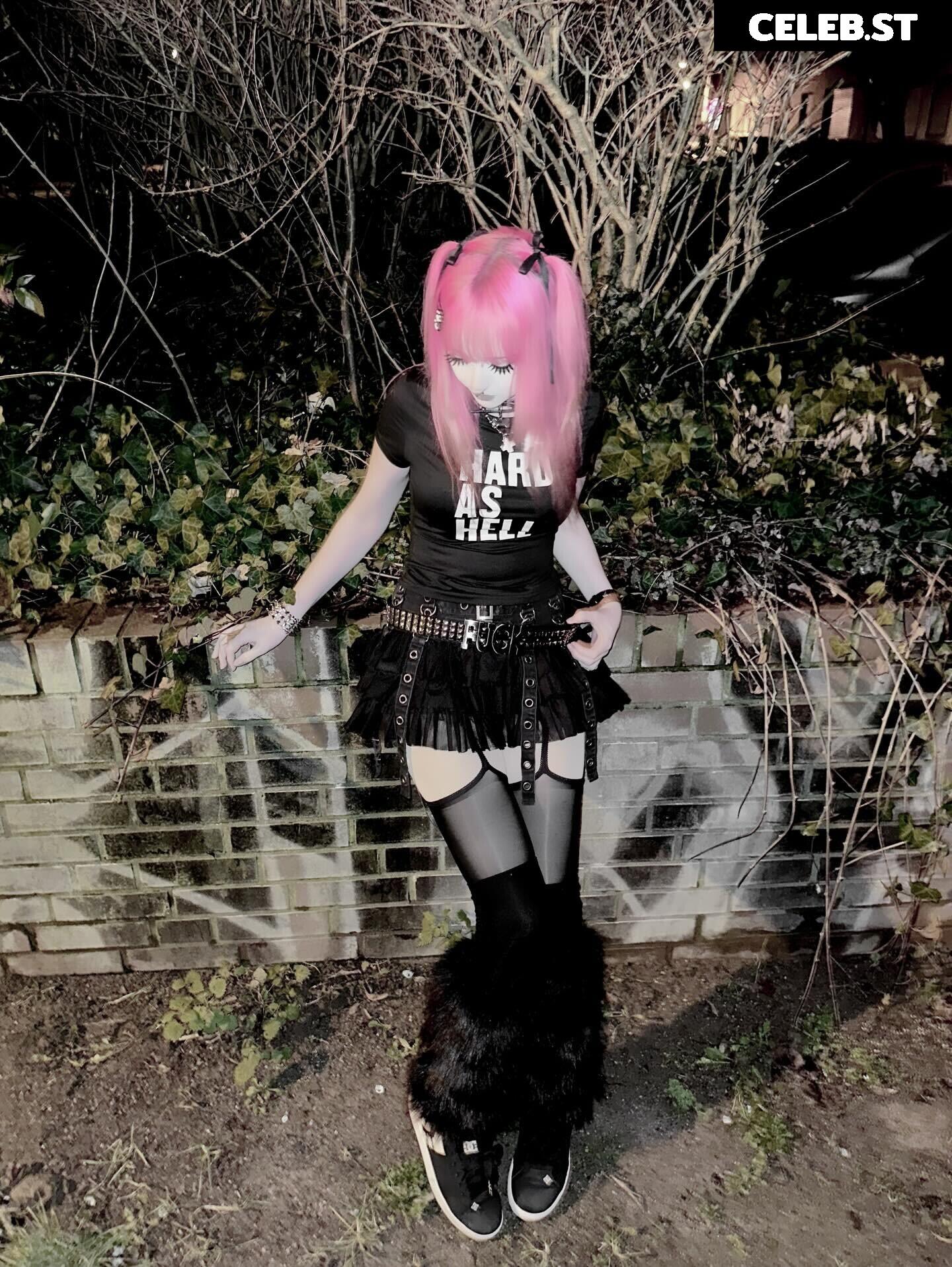 Blxxdy.Marie | StrawberryMilkshakeCos Image 24769953